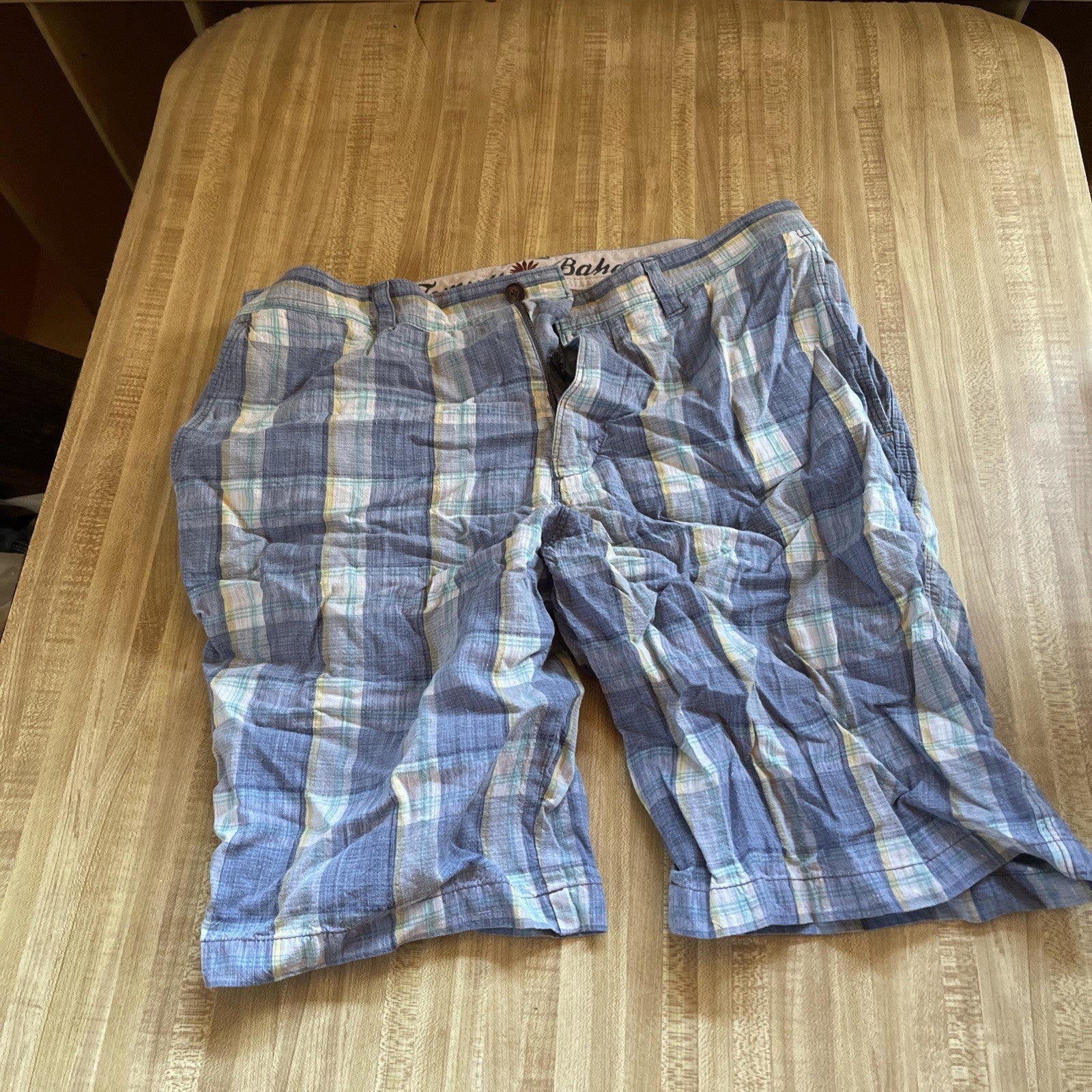 Tommy Bahama Shorts 34