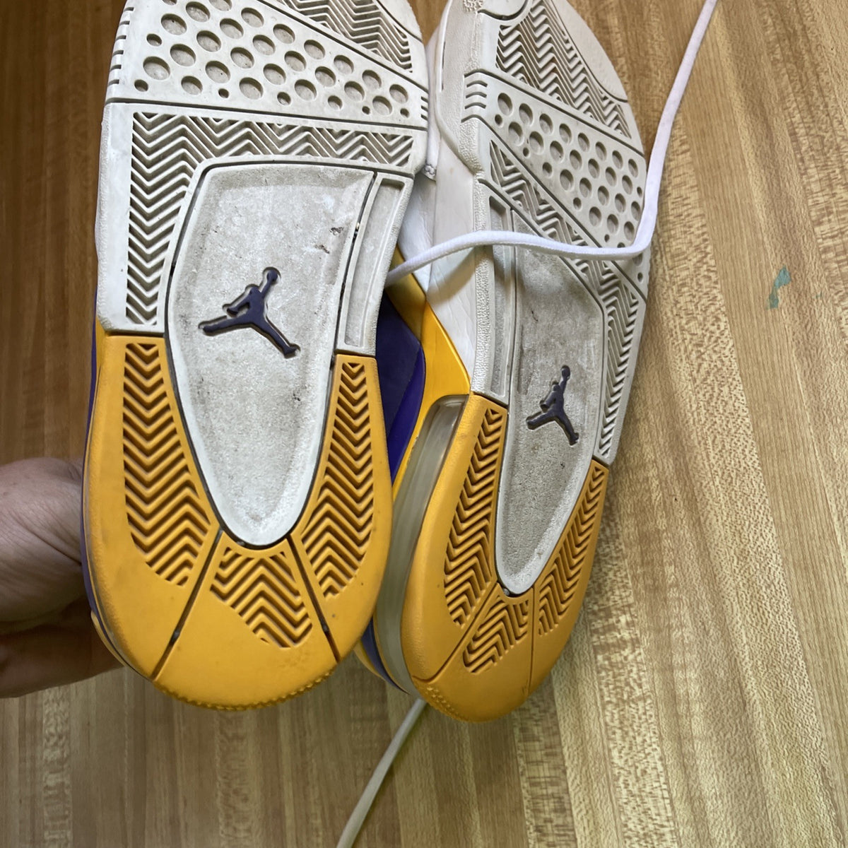 Jordan Big Fund Lakers Size 9