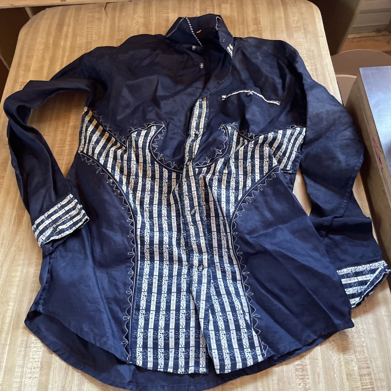Custom Western Shirt Size 42 Gunfighter