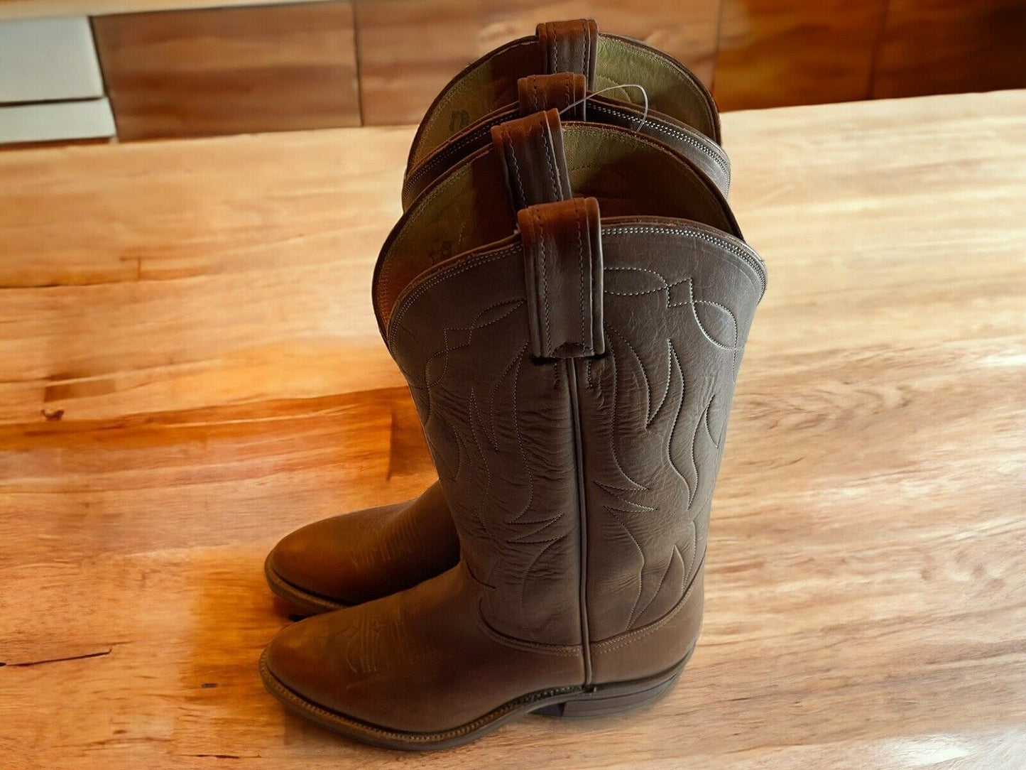 Tony Lama 4013 8B Tufgum Soles