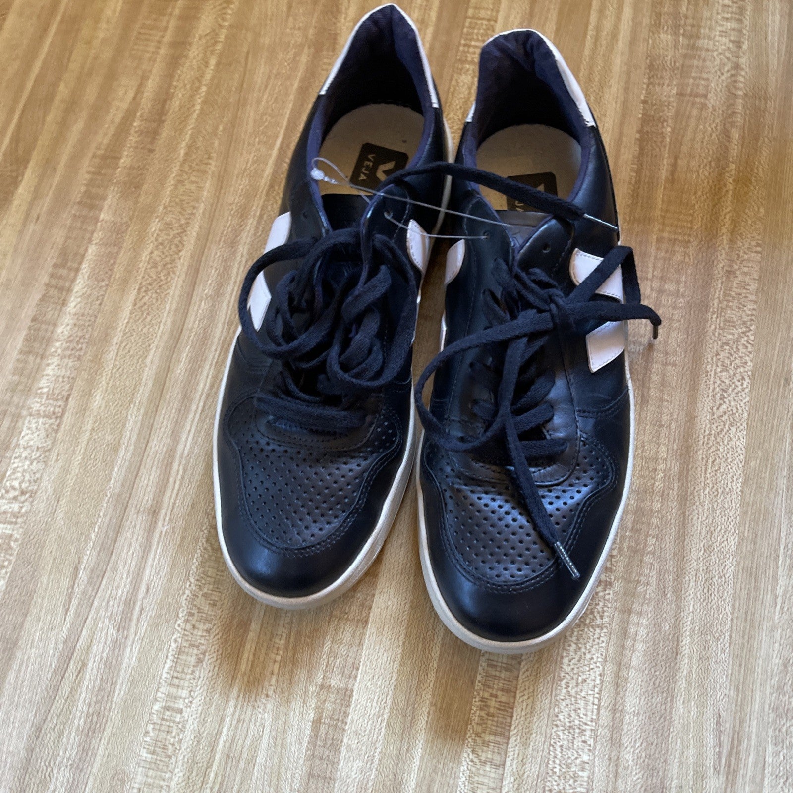Veja Sneakers Men’s 9