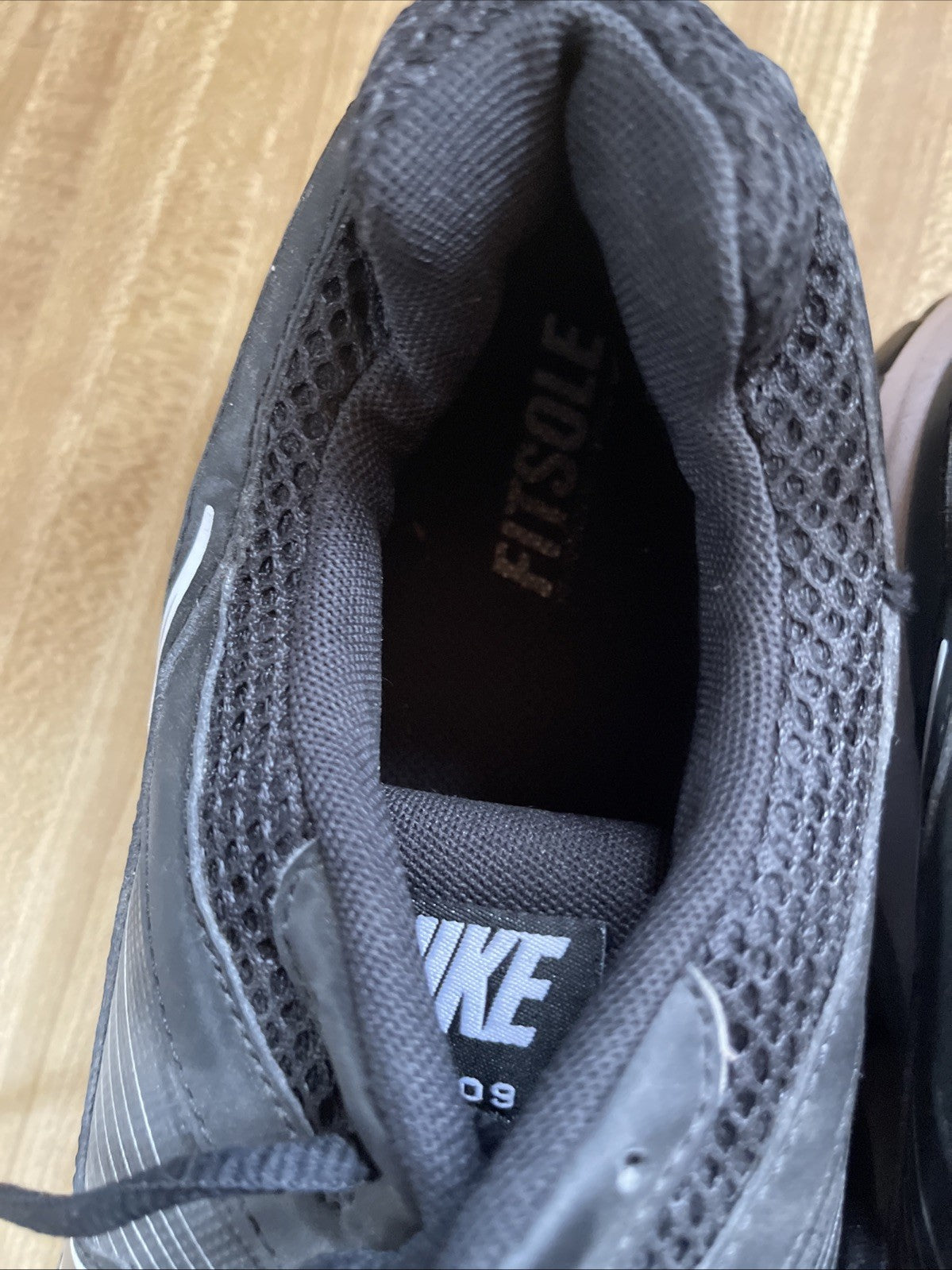 Nike Air Moto 9 Plus Sneakers 12.5