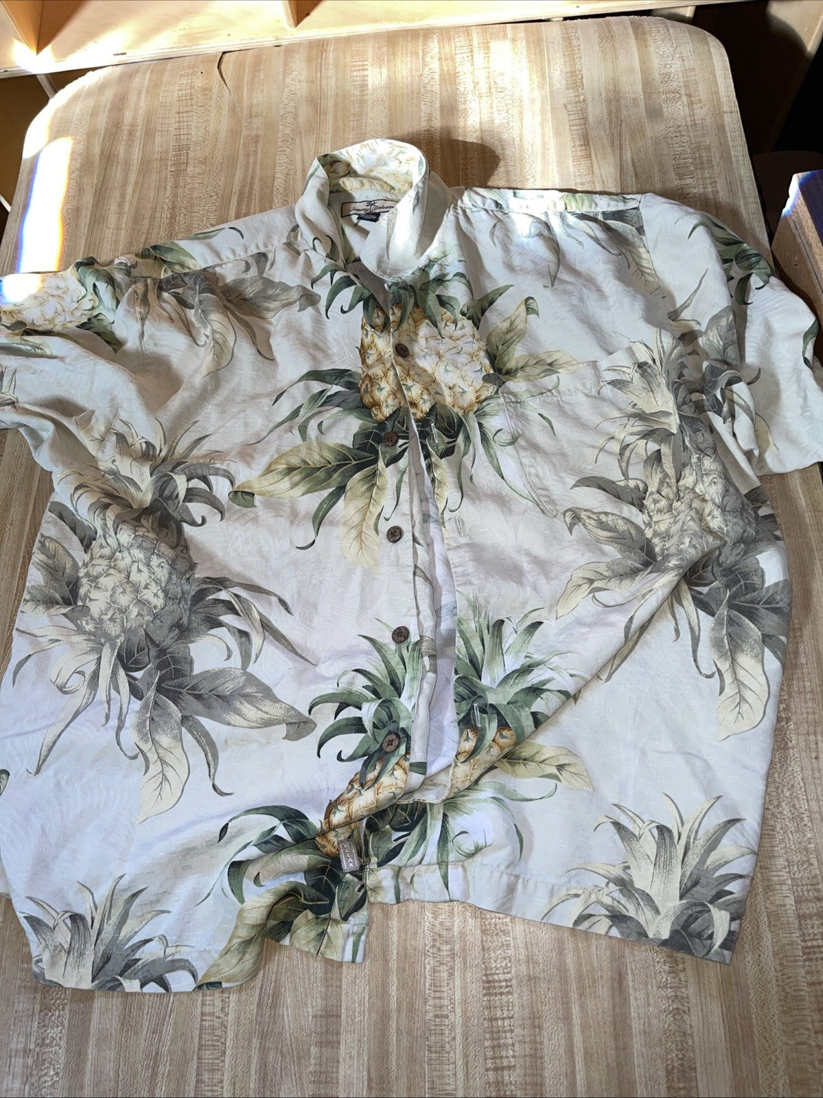 Tommy Bahama Silk Shirt Large 