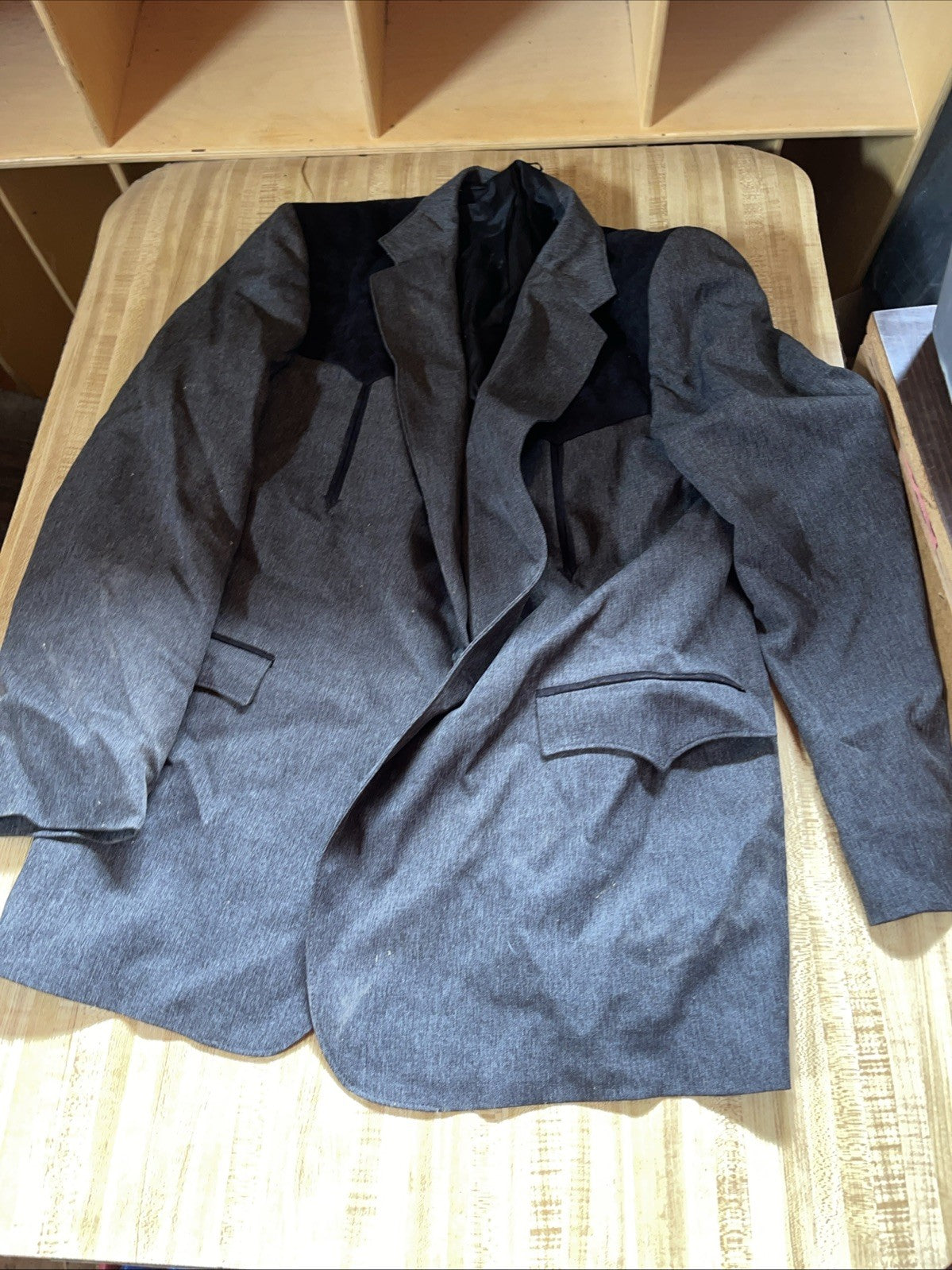 circle s western blazer 48L