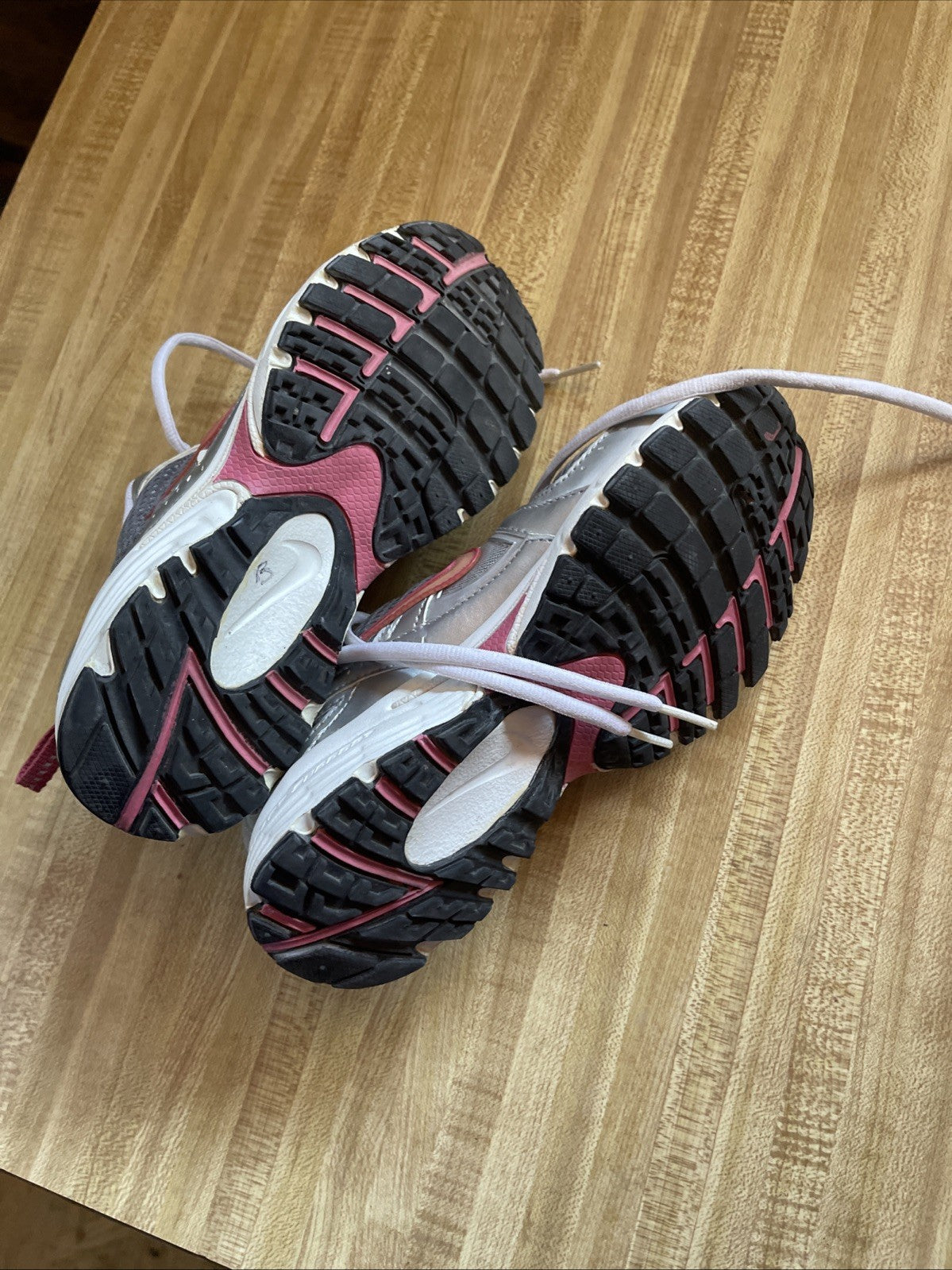 nike running shoes women 8