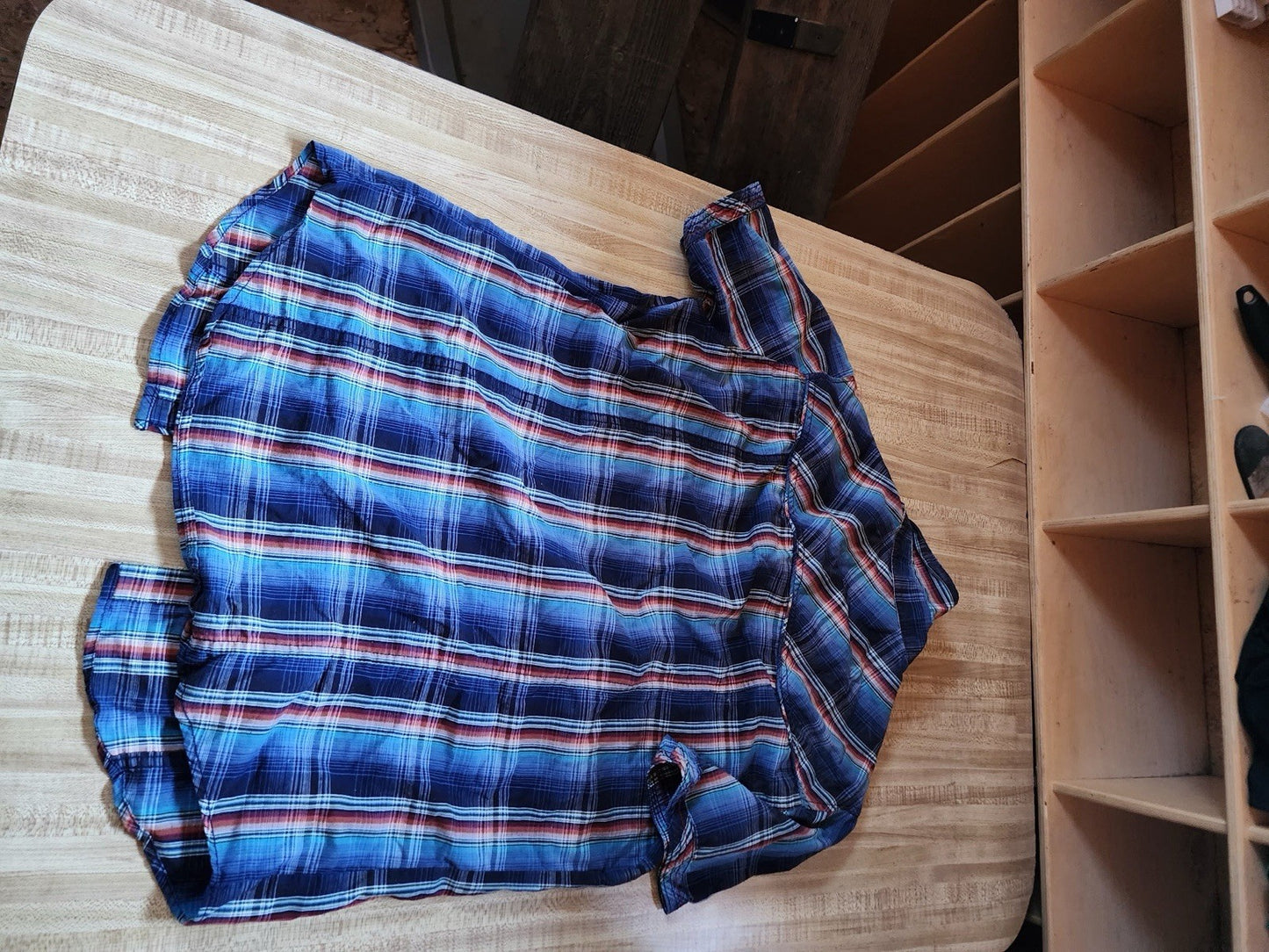 Various Artists Short Sleeve Button Up Medium 