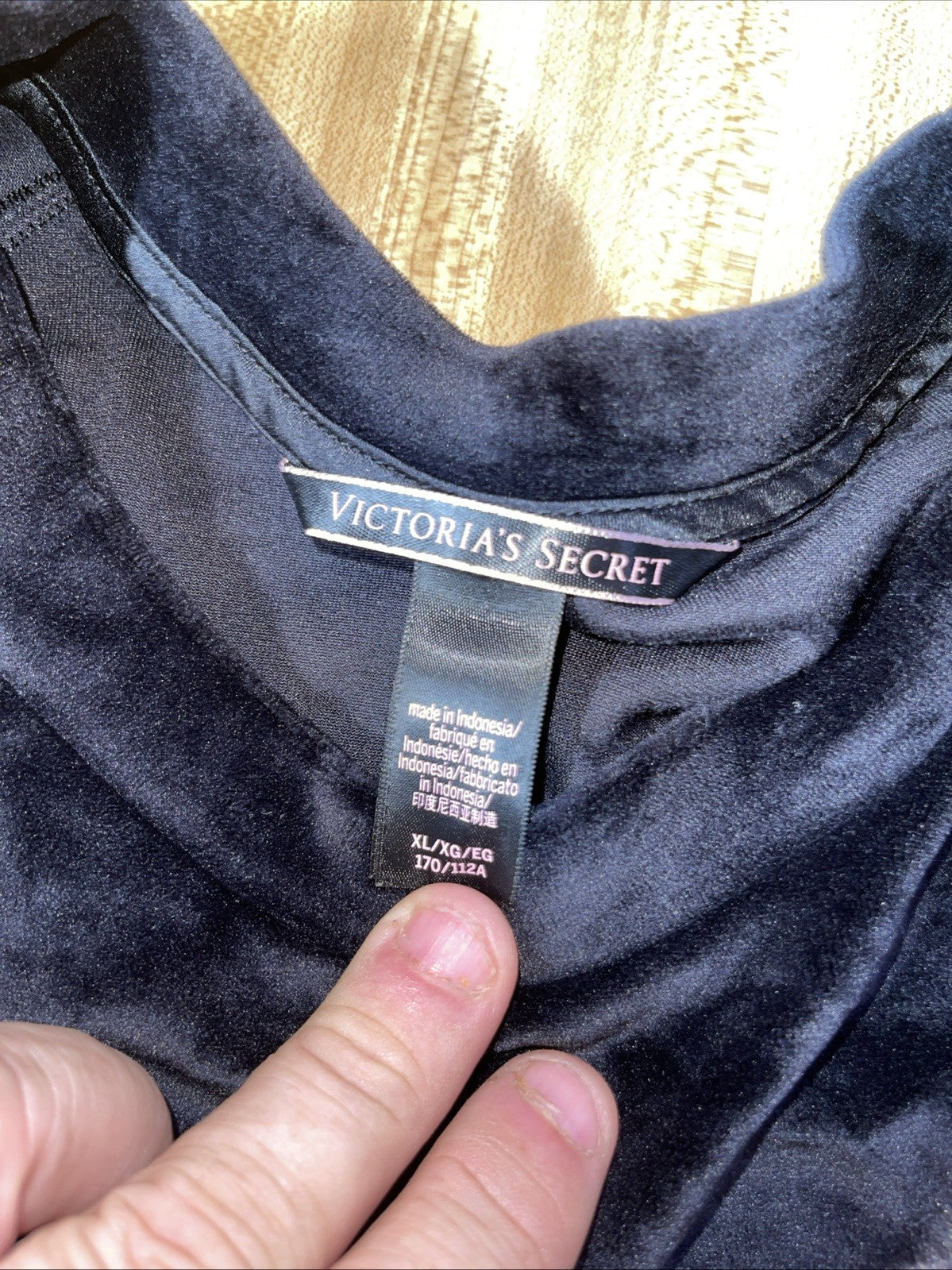 Victoria’s Secret Sweater XL