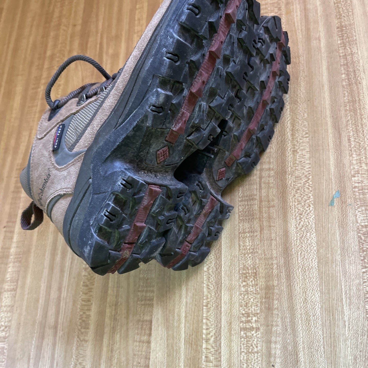Columbia Hiking Boots 8