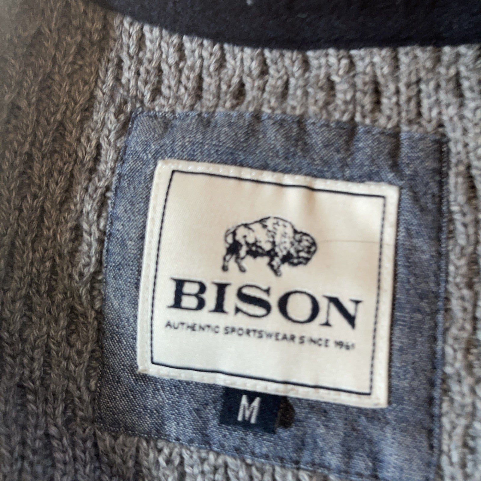 Bison Full Zip Sweater Medium 