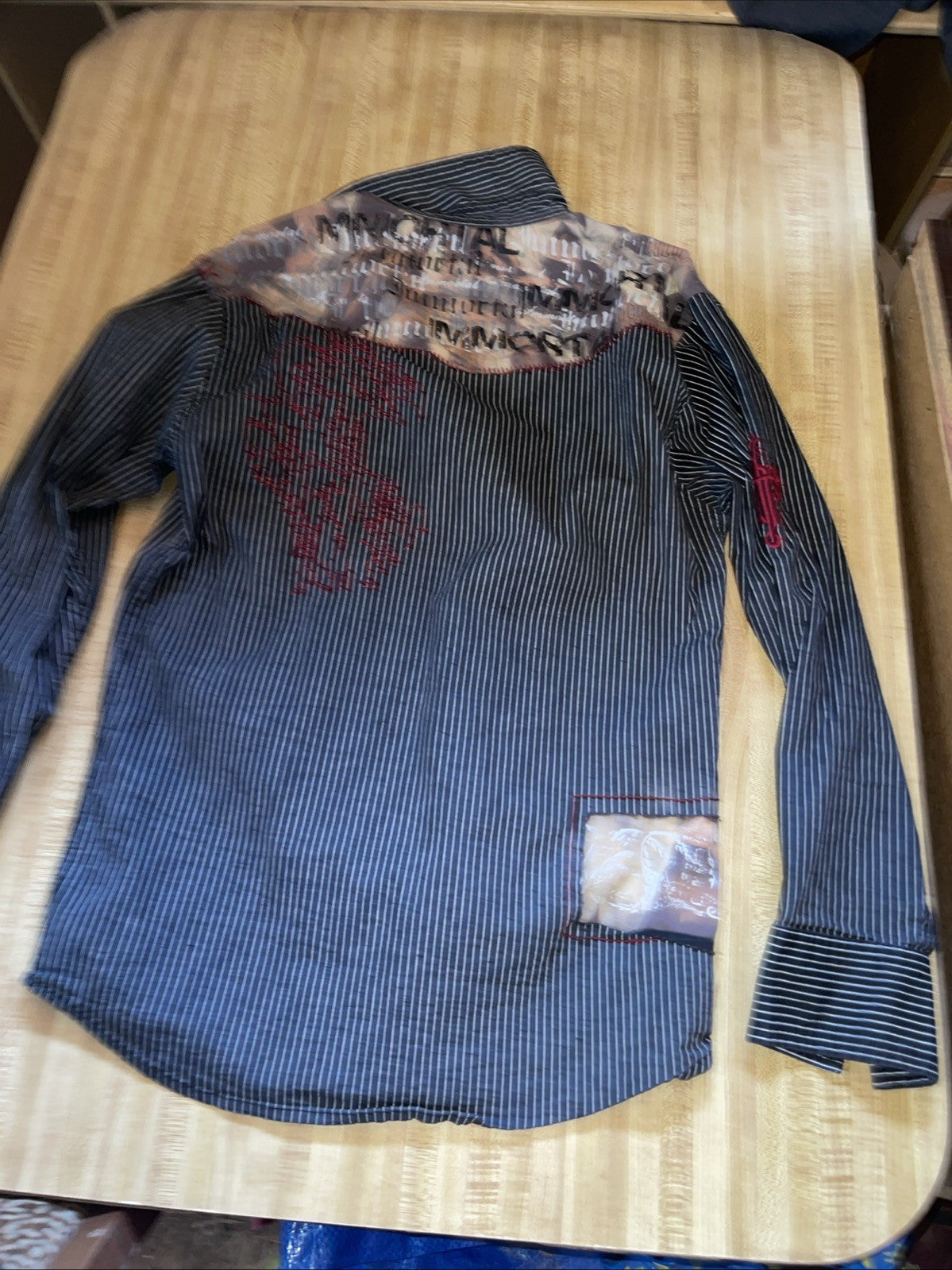 Roar Button Up Small 