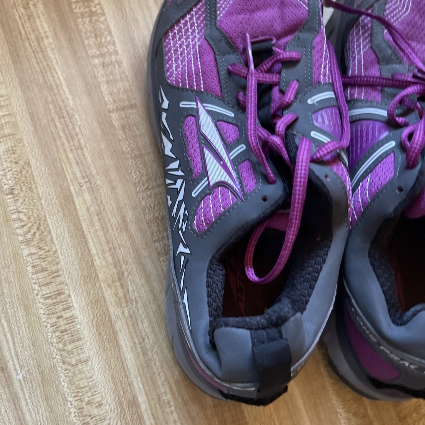 Altra Lone Peak Gaiter Trap Size 9 Wide