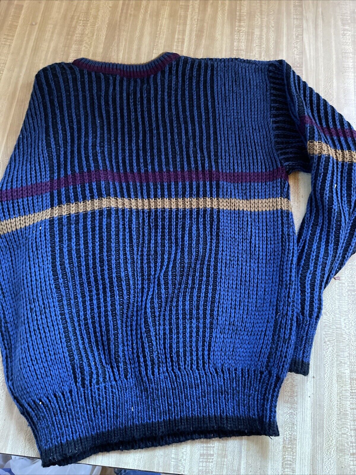 Vintage Weekends Sweater Medium 