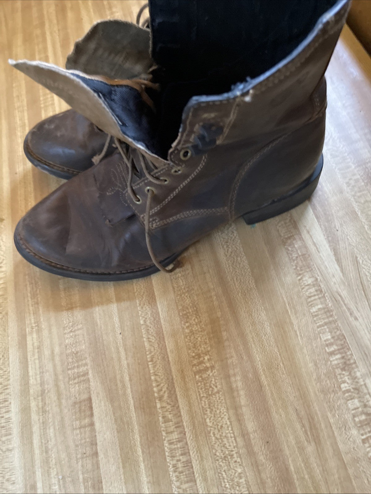 Ariat Lace Up Boots 10.5 EE