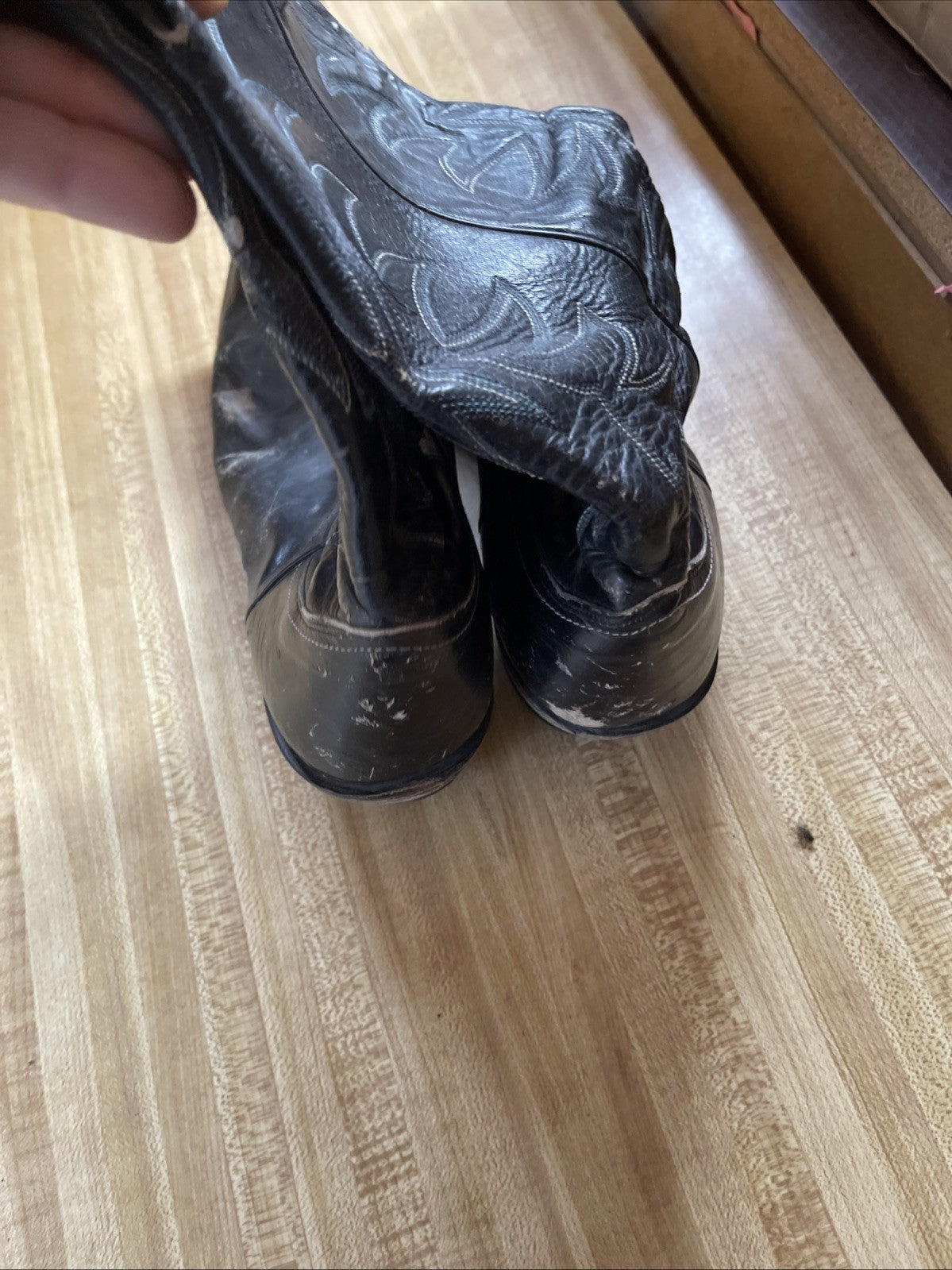 nocona cowboy boots Beater 10.5