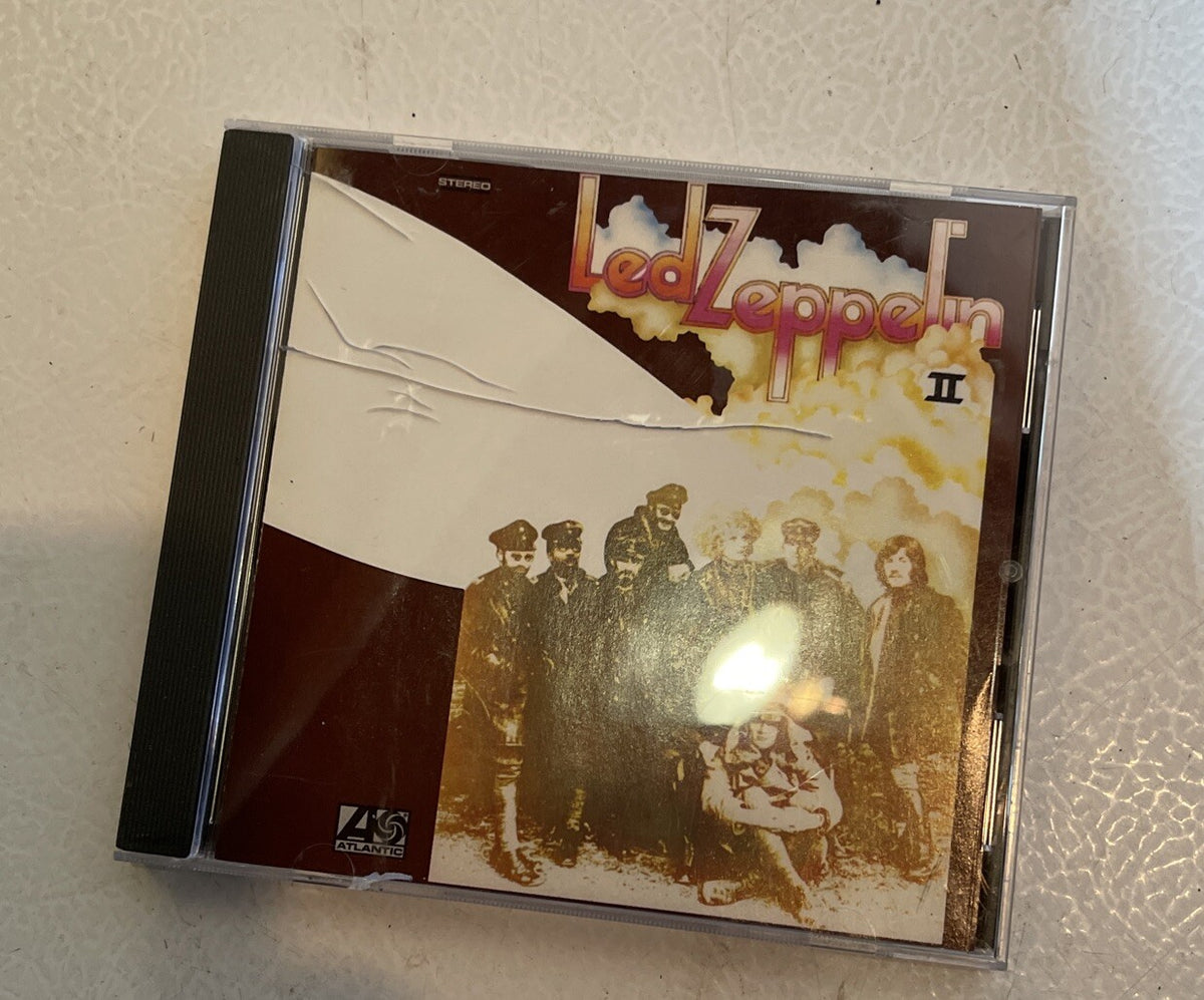 Led Zeppelin II - Audio CD By Led Zeppelin - GOOD Broken Case