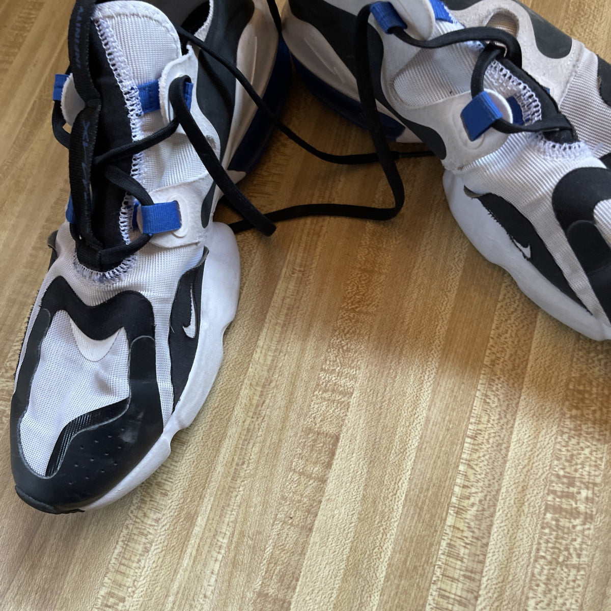 Nike Air Max Infinity Size 10.5