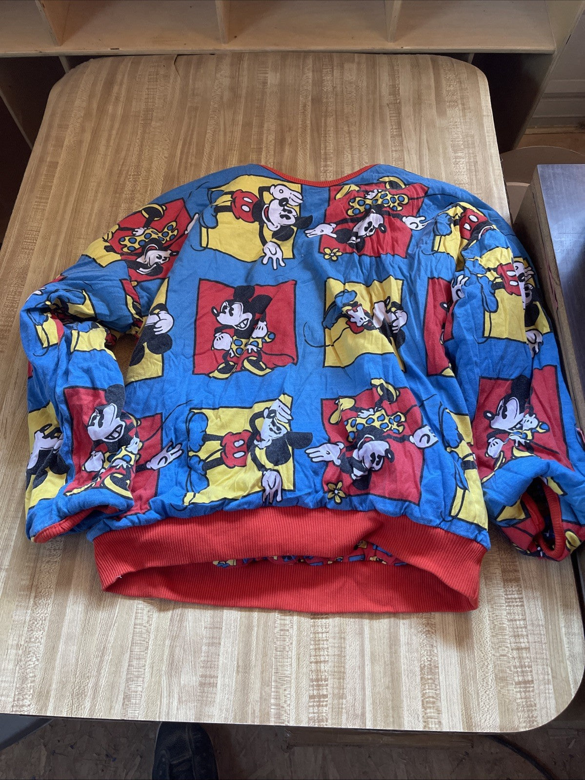 Vintage Mickey & Co Sweatshirt Medium 