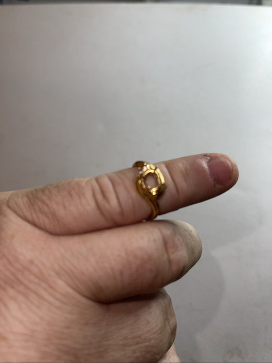 Women’s Ring Missing The Stone