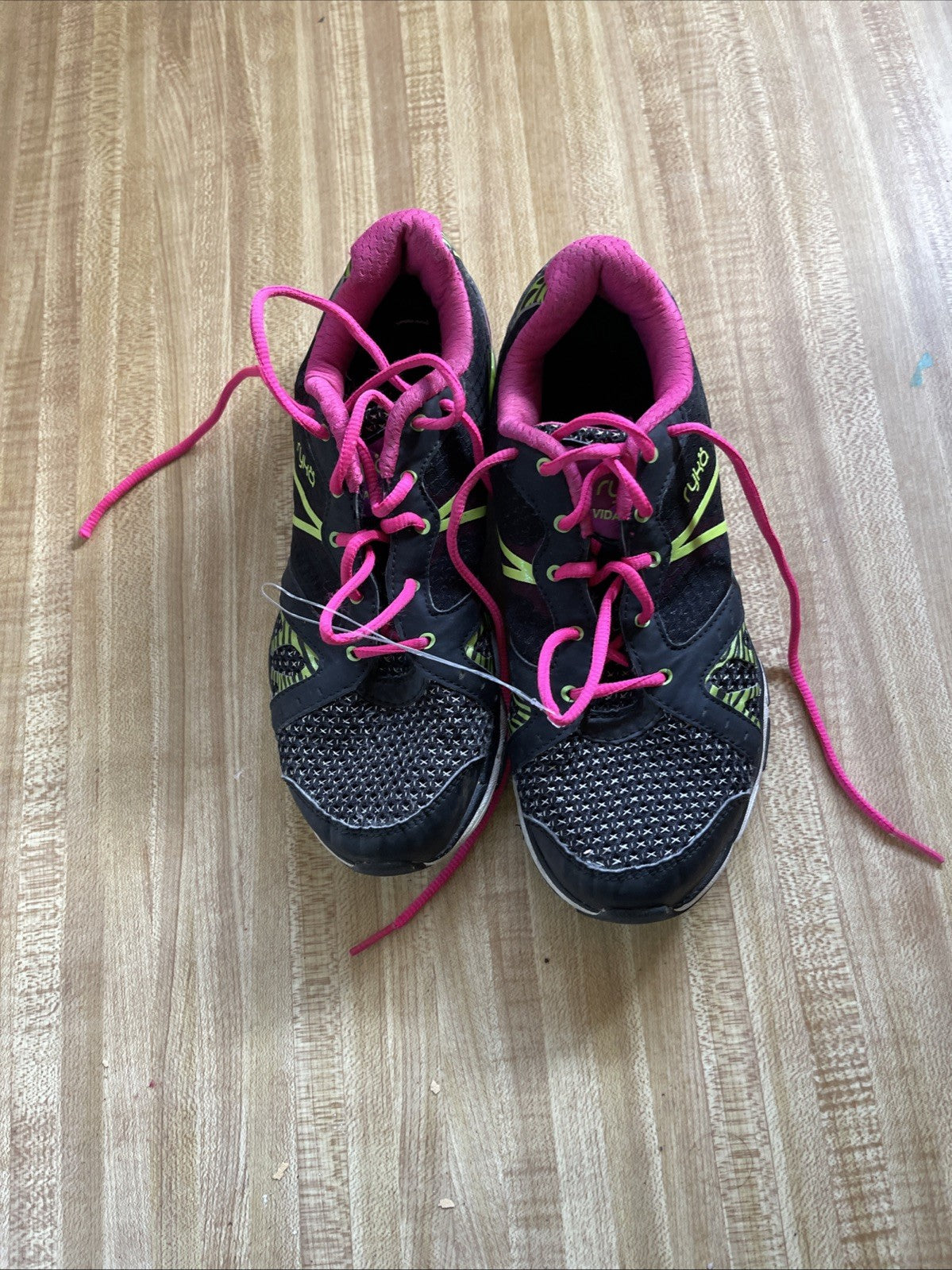 Ryka Vida RZX Size 7 Black Pink Green Training Running Shoes
