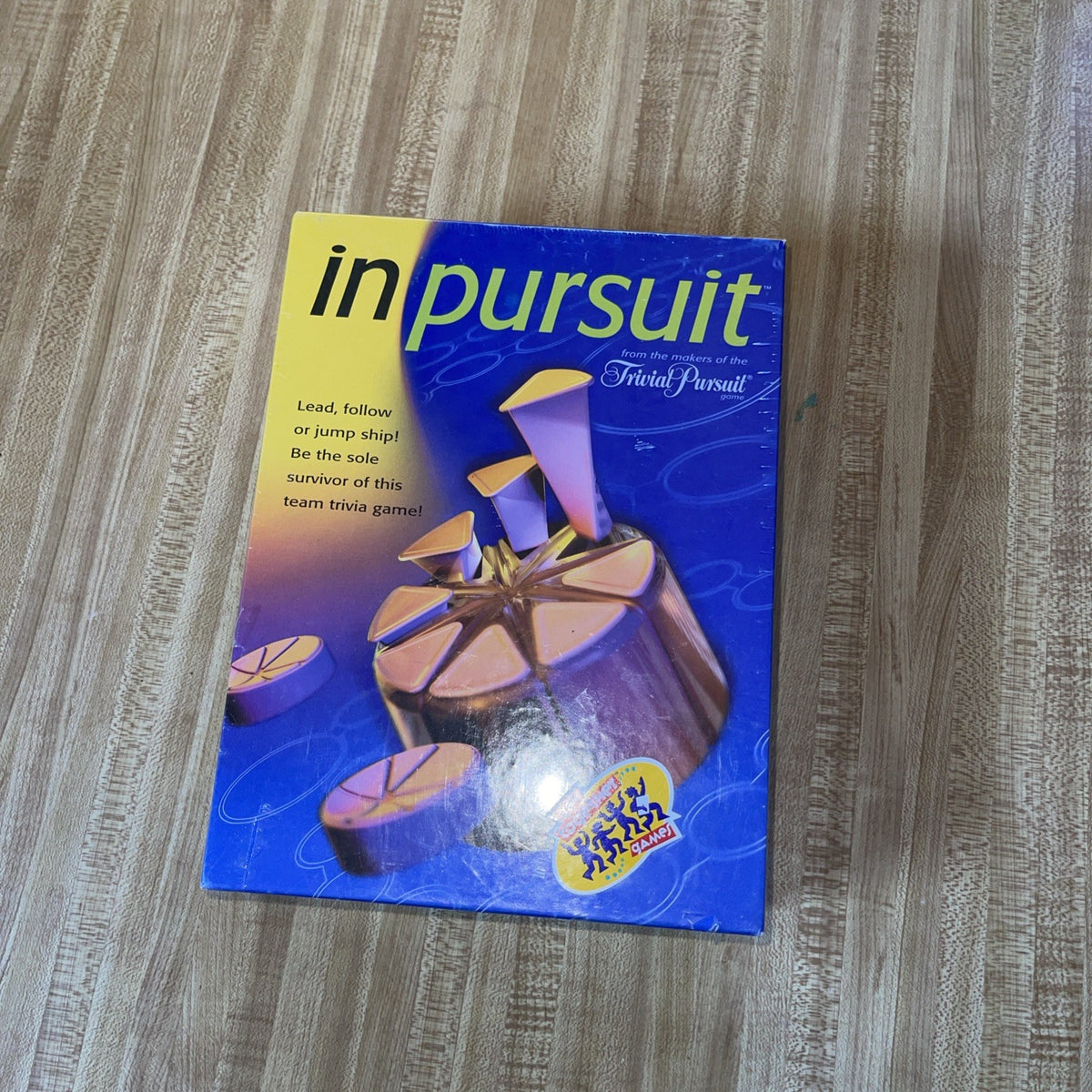 Hasbro In Pursuit Board Game Trivial Pursuit Family Adult Game 