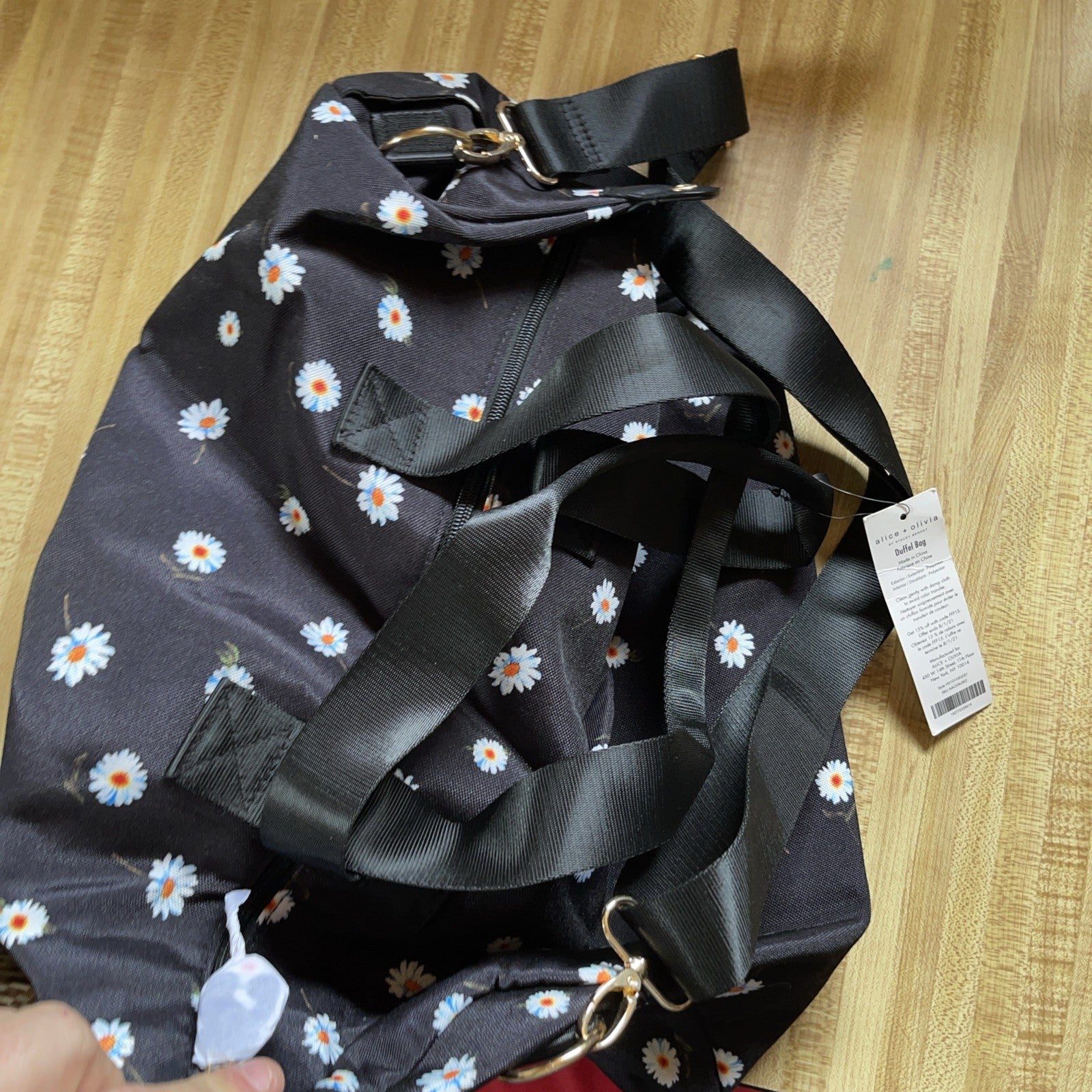 alice olivia daisy print duffel bag NWT 