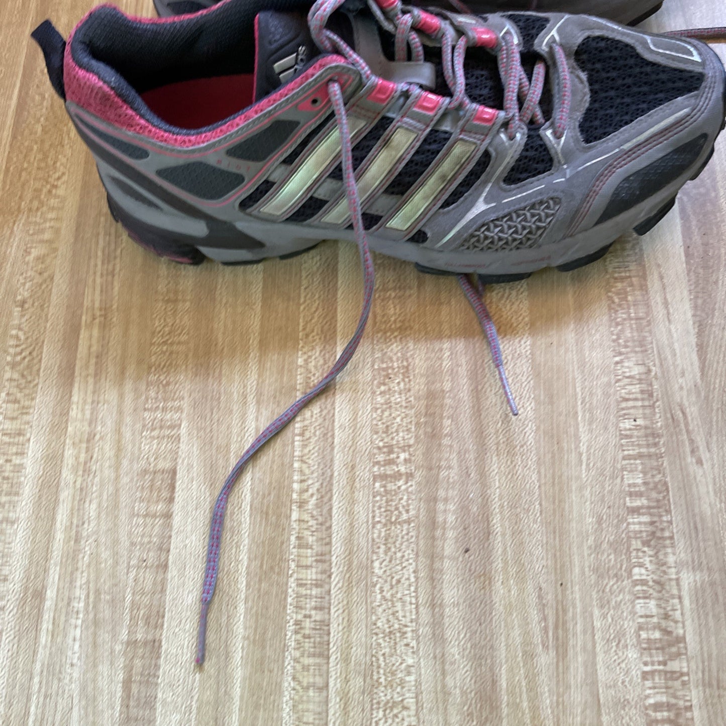 adidas continental Supernova Riot 3 Size 11