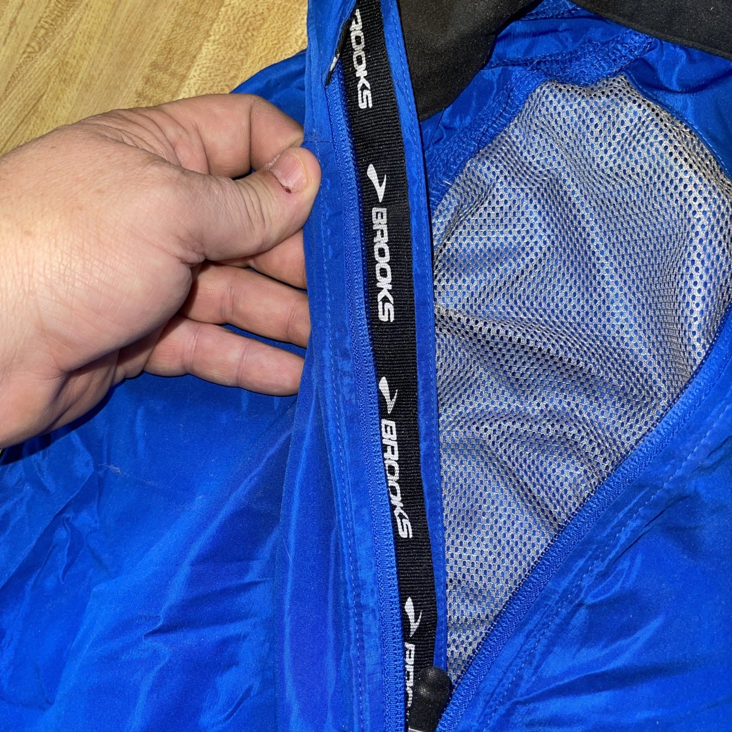 Brooks Windbreaker Vest Large 