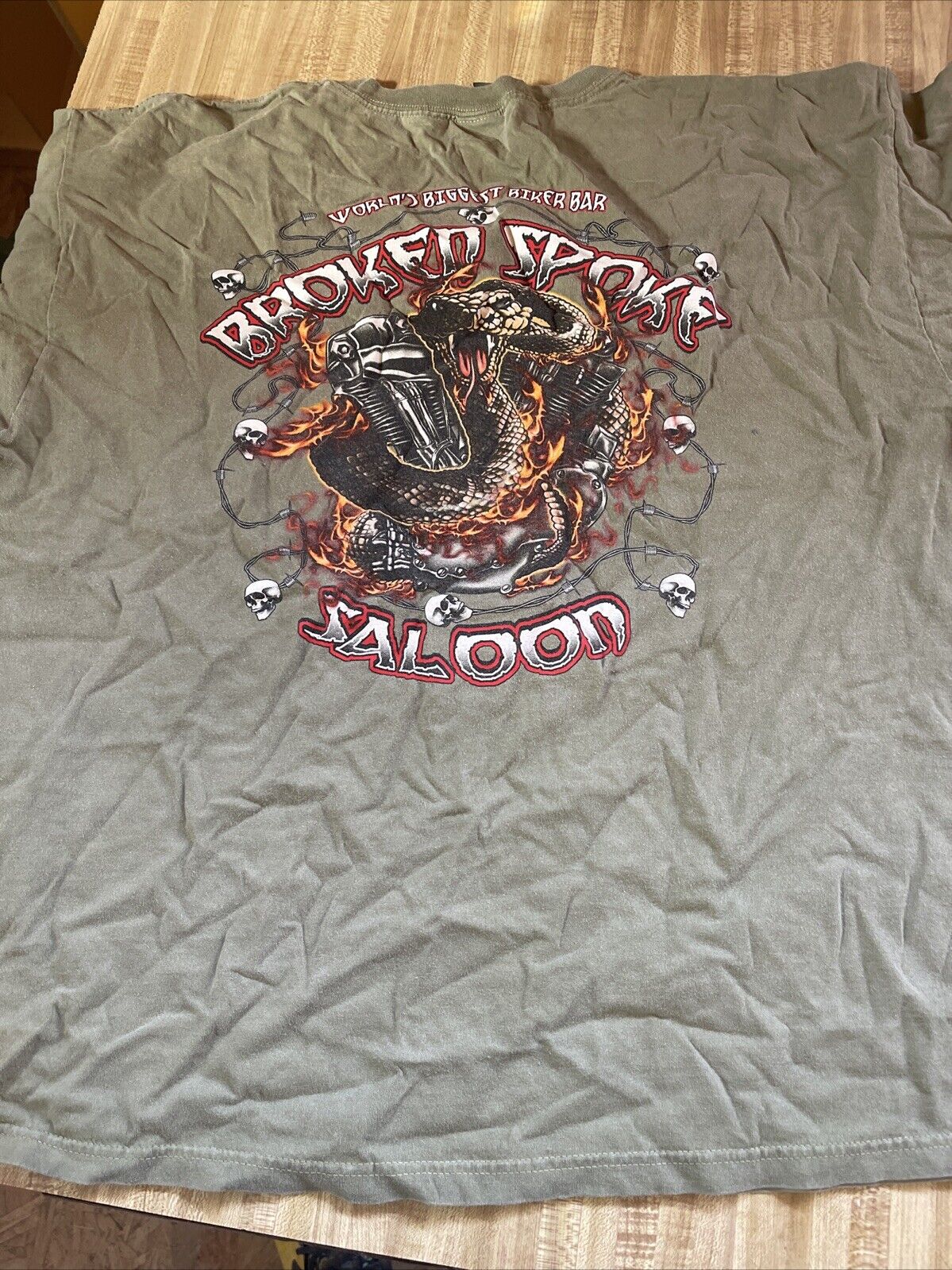 broken spoke saloon t shirt 2XL 