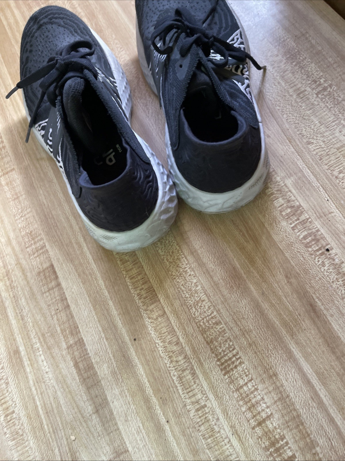 new balance fresh foam x 1080 Size 8.5