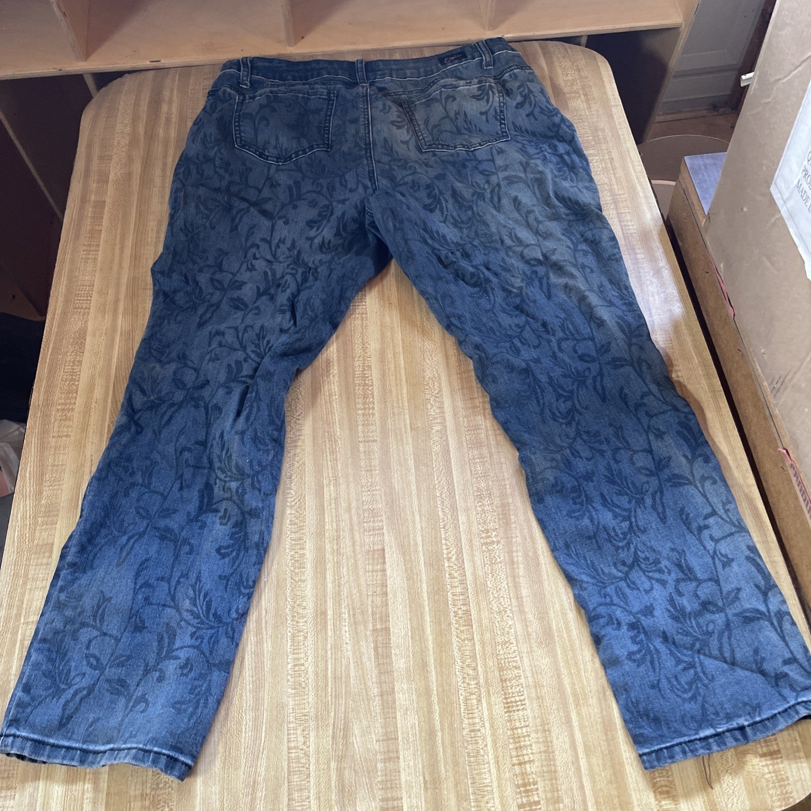 Earl Jeans 16