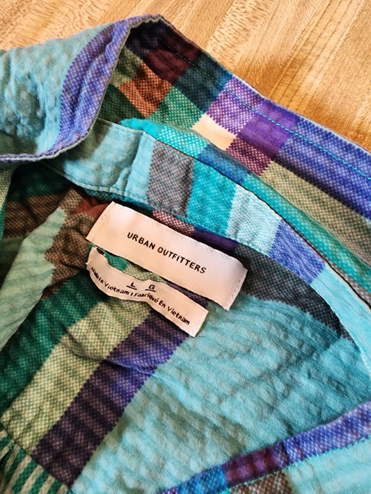 Urban Outfitters Button Up Large