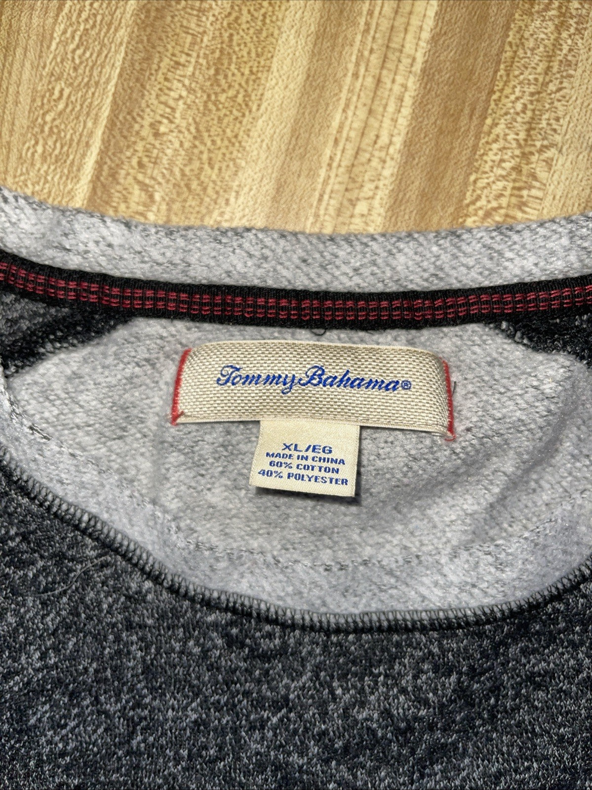 Tommy Bahama Sweater XL