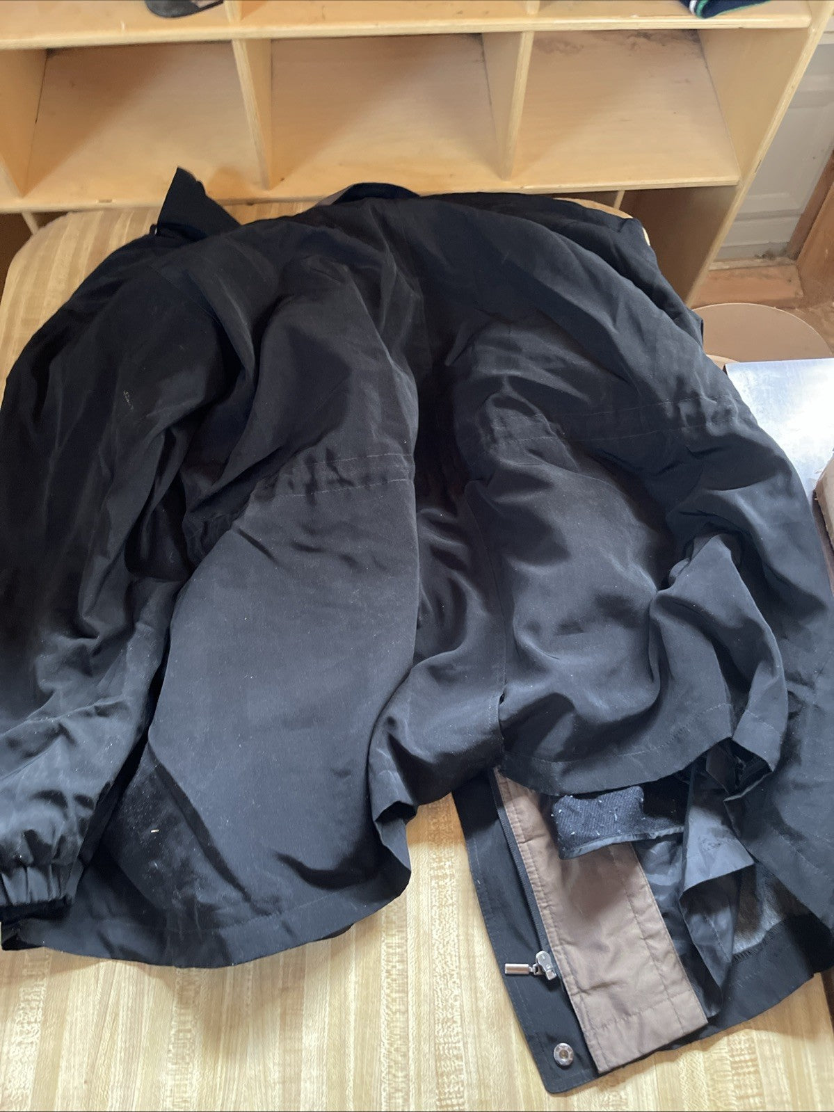 Gallery Woman Coat 22/24