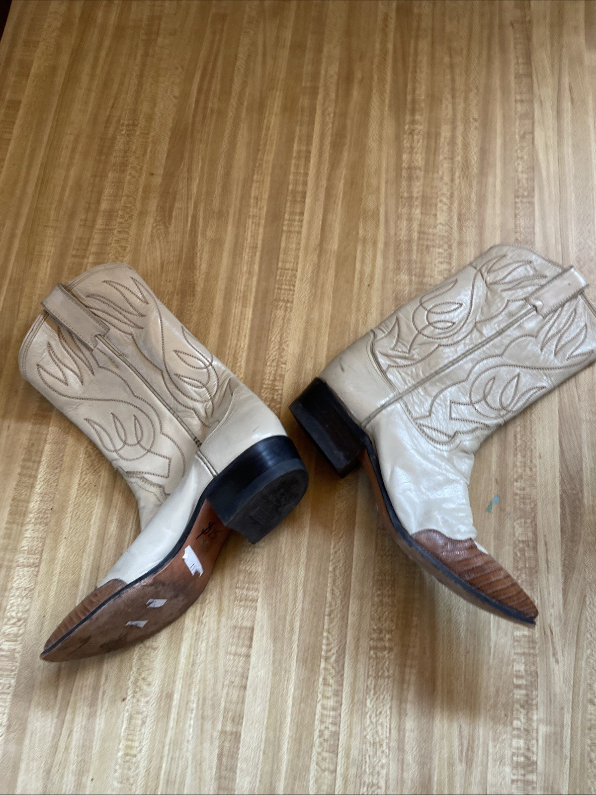 Justin Cowgirl Boots Vintage 5.5 B
