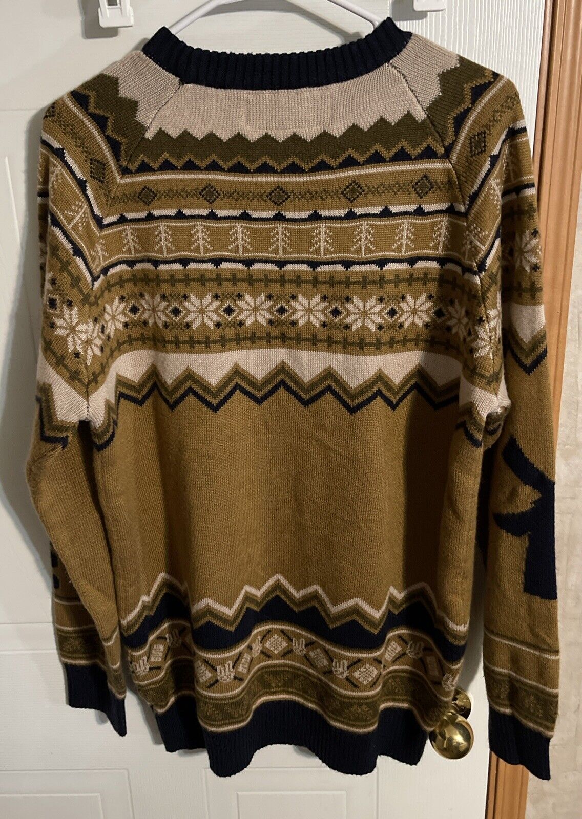 Dutch Bros Sweater Large