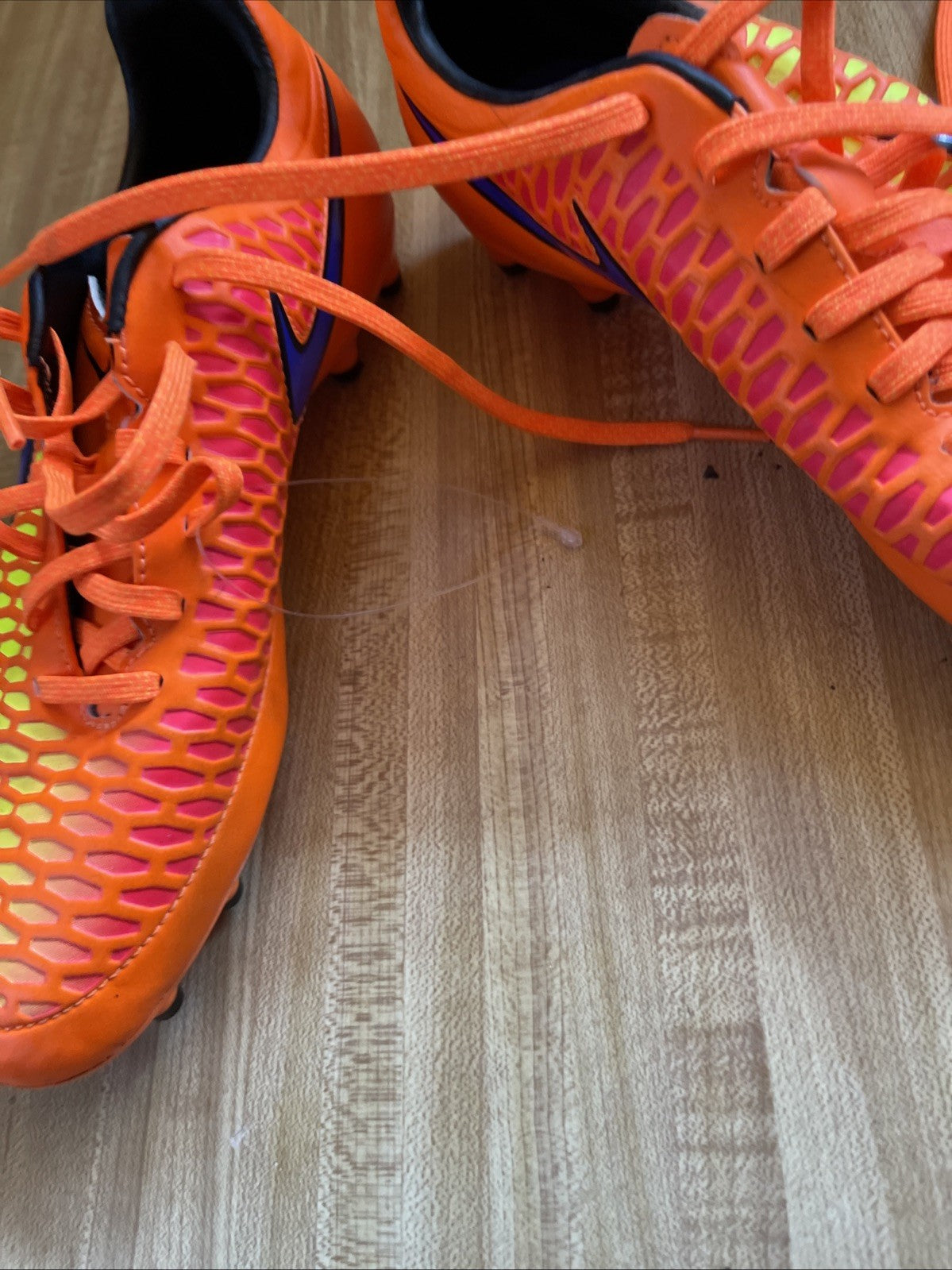 nike magista soccer cleats 8.5
