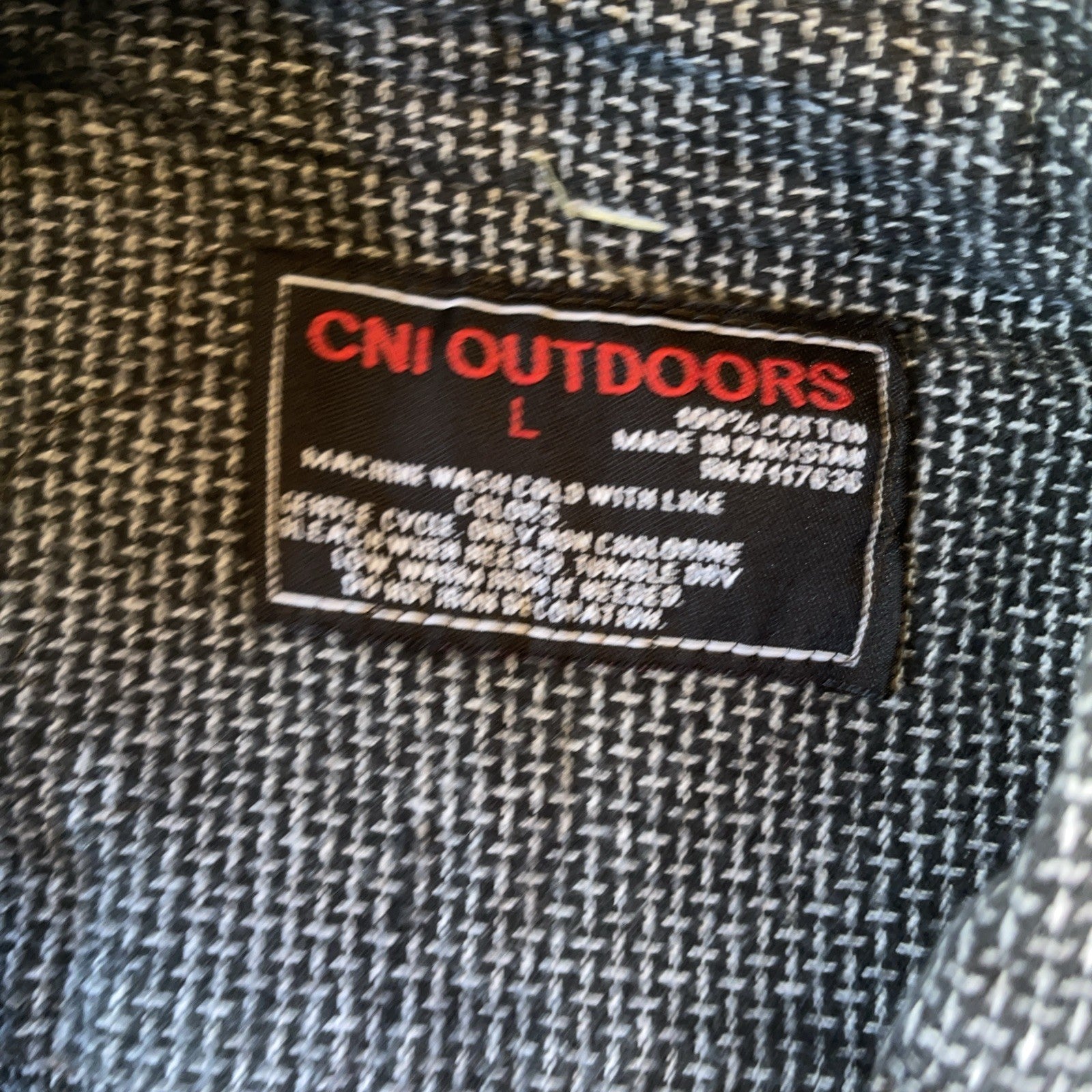 CNI Outdoors Button Down Large 