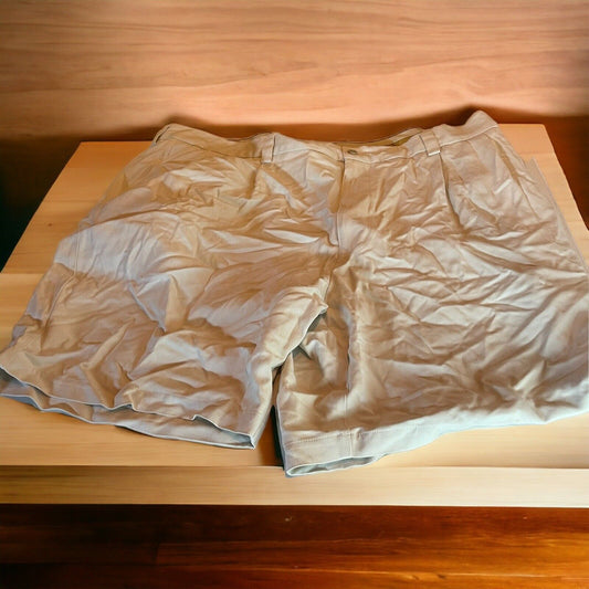 Tommy Bahama Shorts 44