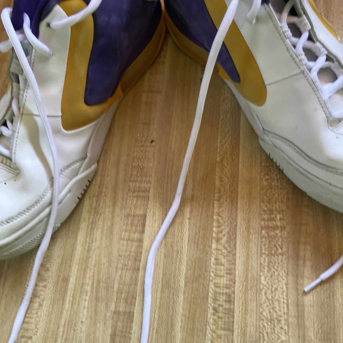Jordan Big Fund Lakers Size 9