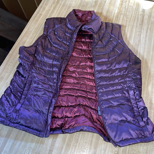 bernardo goose down vest Large 