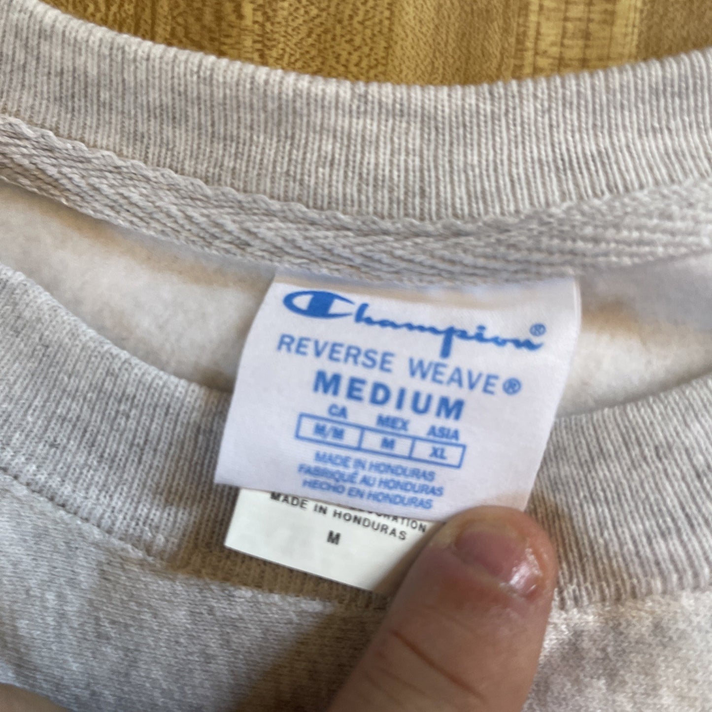 champion reverse weave sweatshirt Medium 