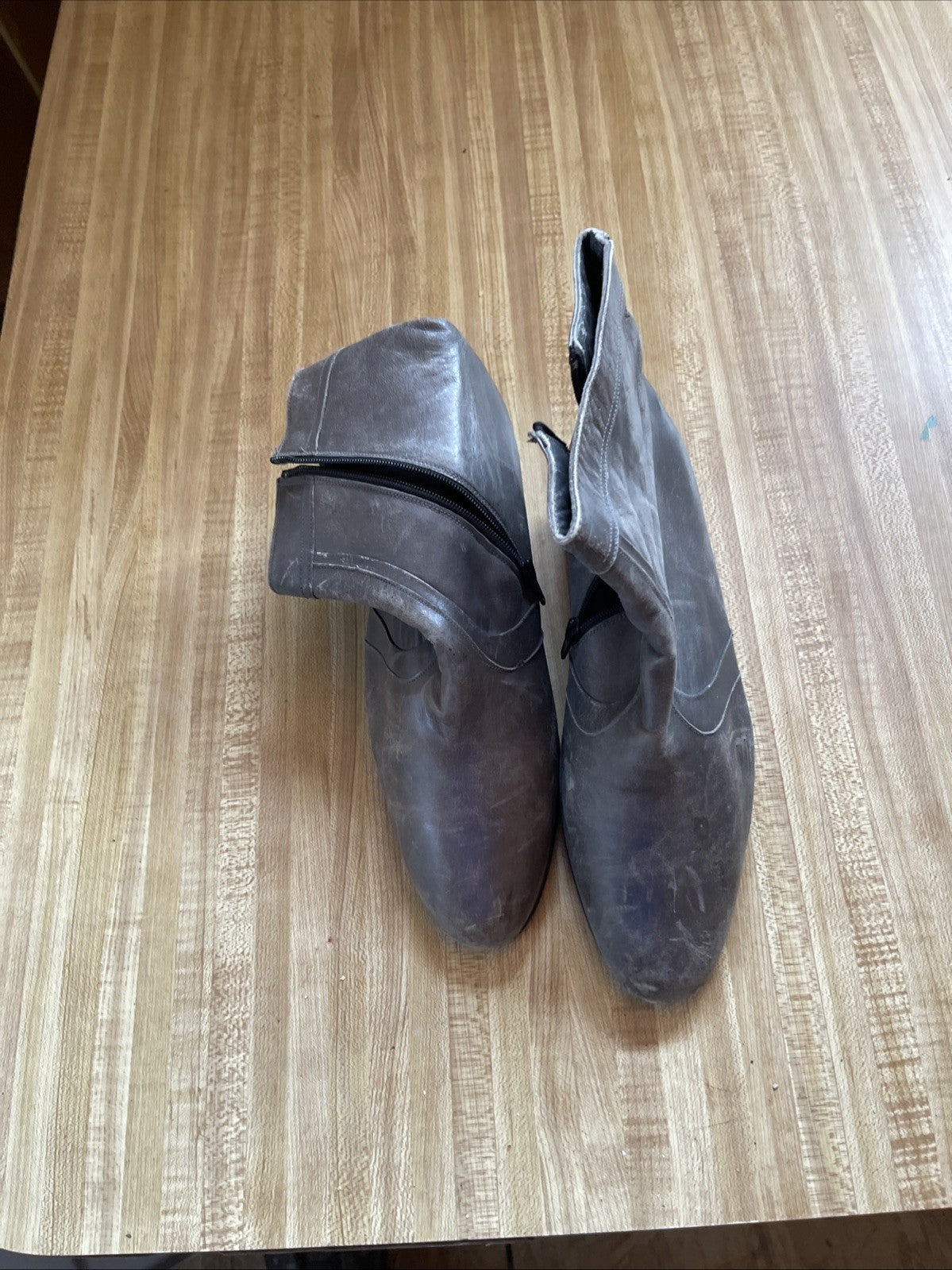 O’Sullivan’s Aristocrat Boots 9.5 Side Zip