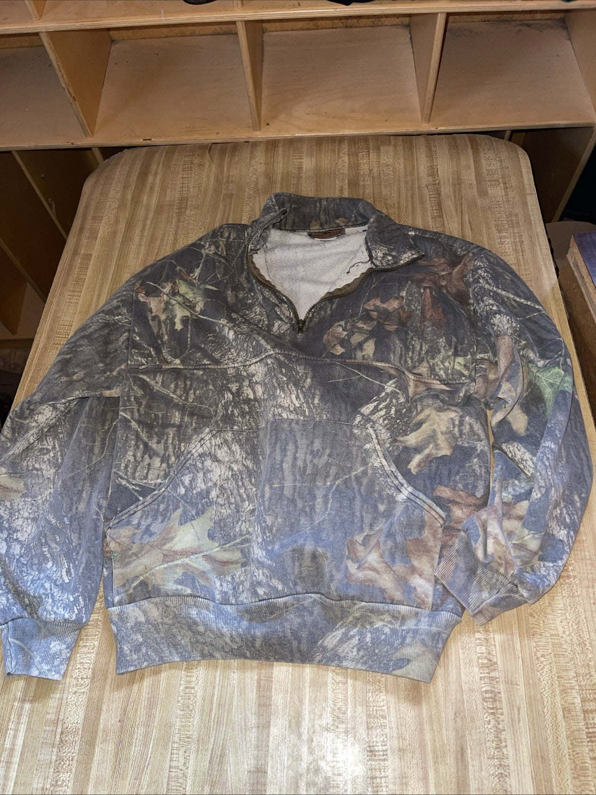 mossy oak pullover Large 