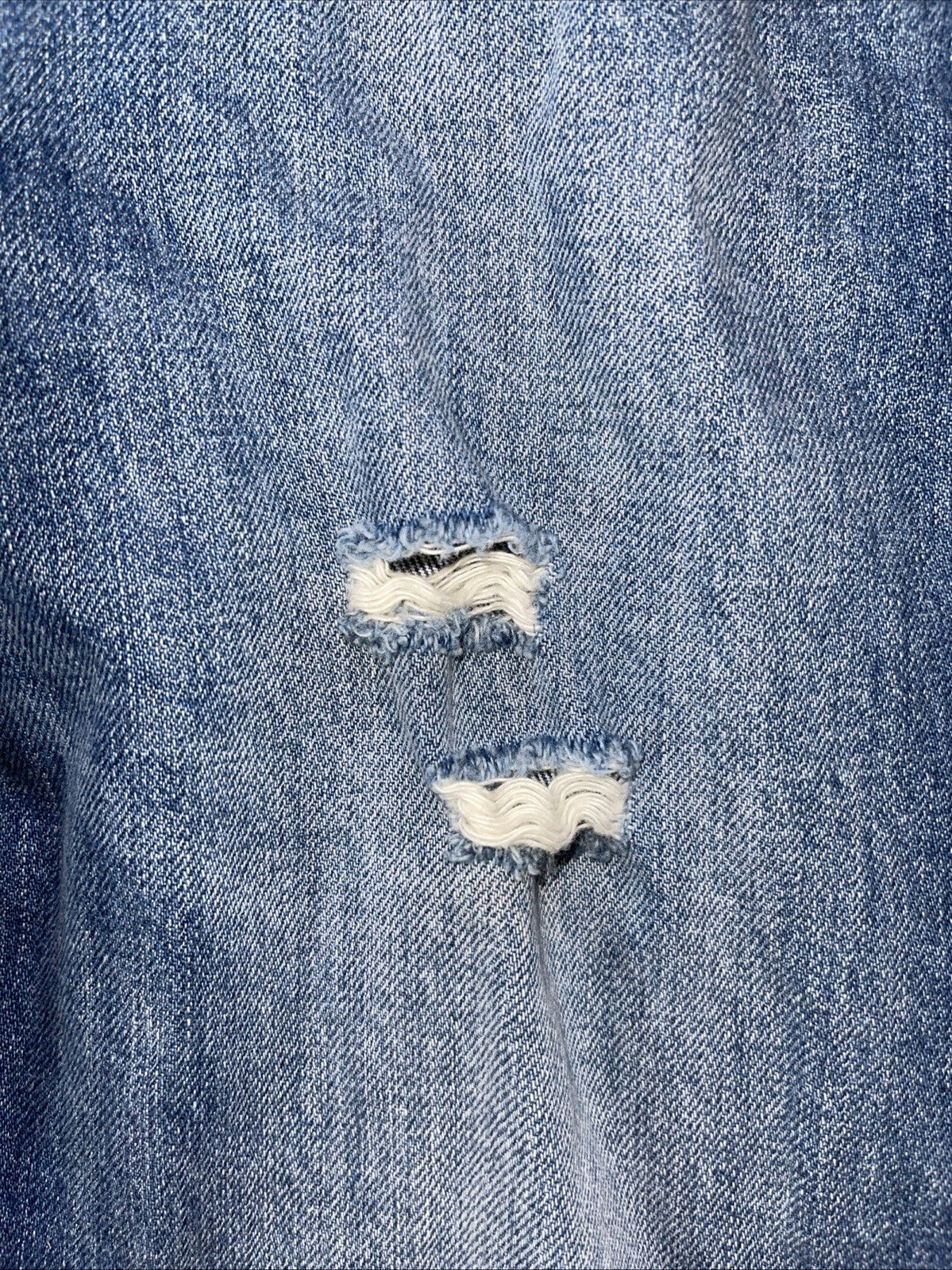 lucky brand mid rise boy jeans 8 Distressed 