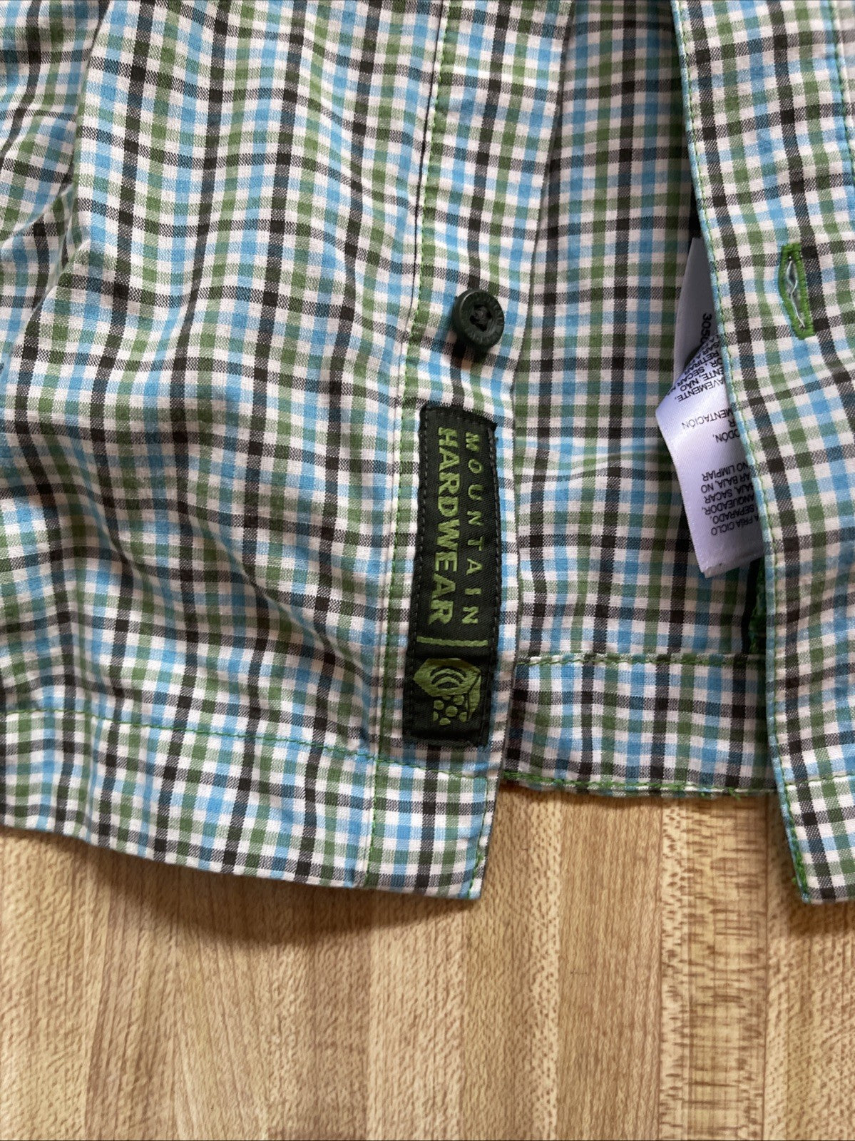 Mountain Hard Wear Button Up XL
