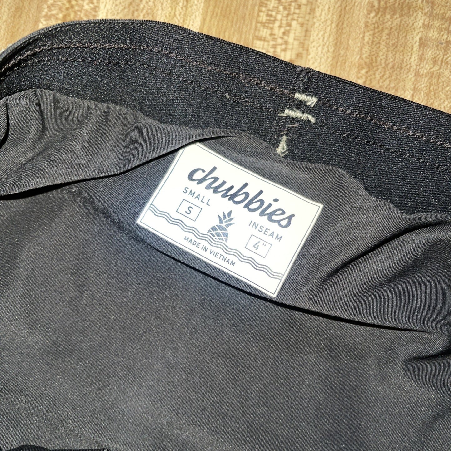 chubbies shorts small 4 inseam