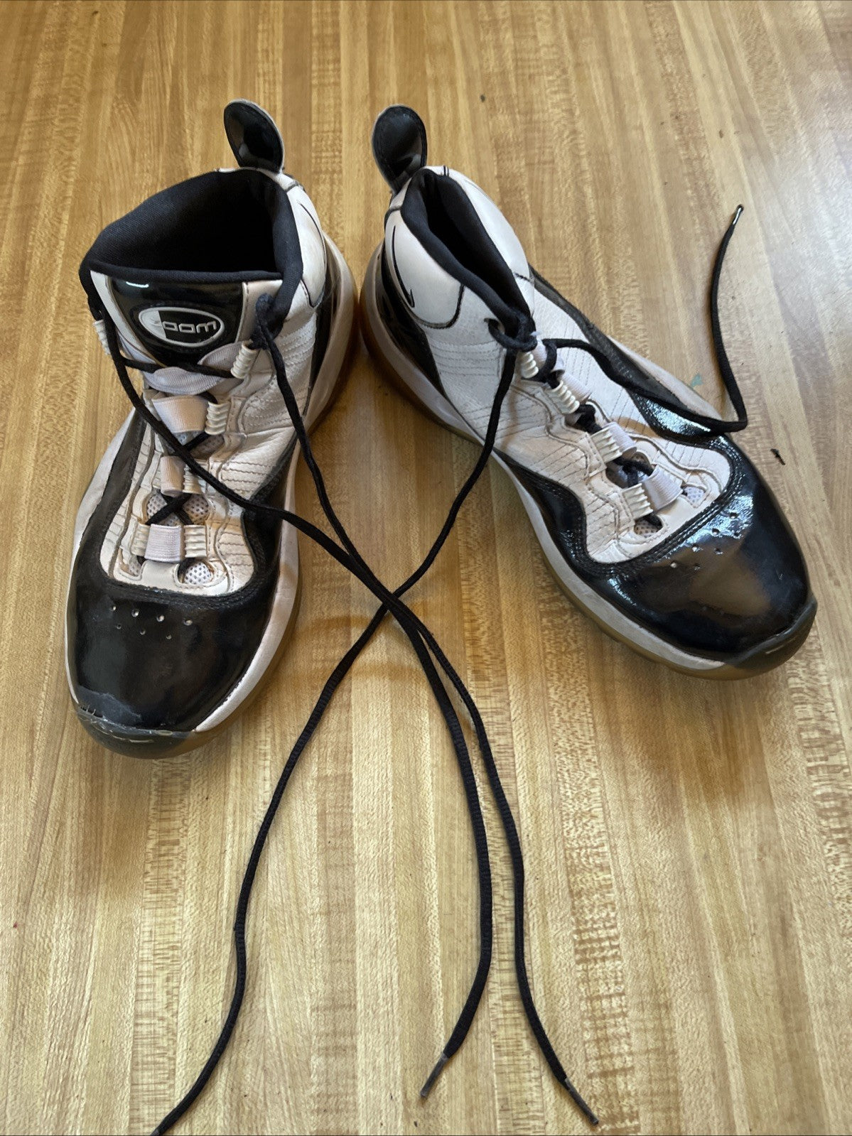 Nike Zoom Phenom Sneakers Size 9