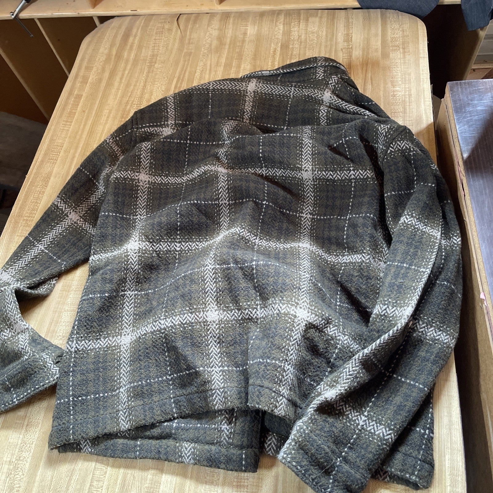 Abercrombie & Fitch Heavy Flannel Shacket Large NWT 