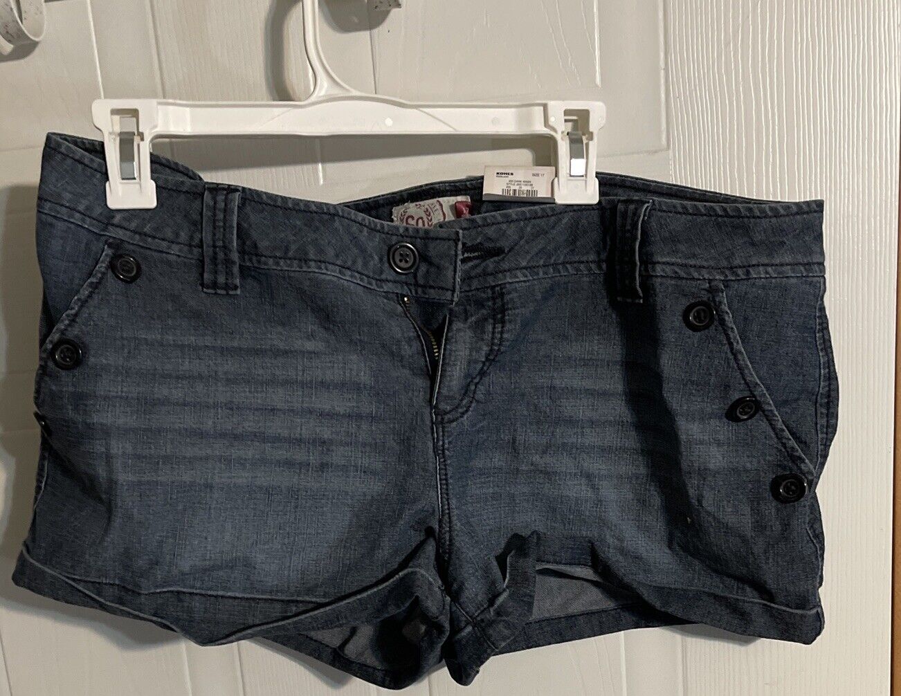 So Shorts 17 NWT 