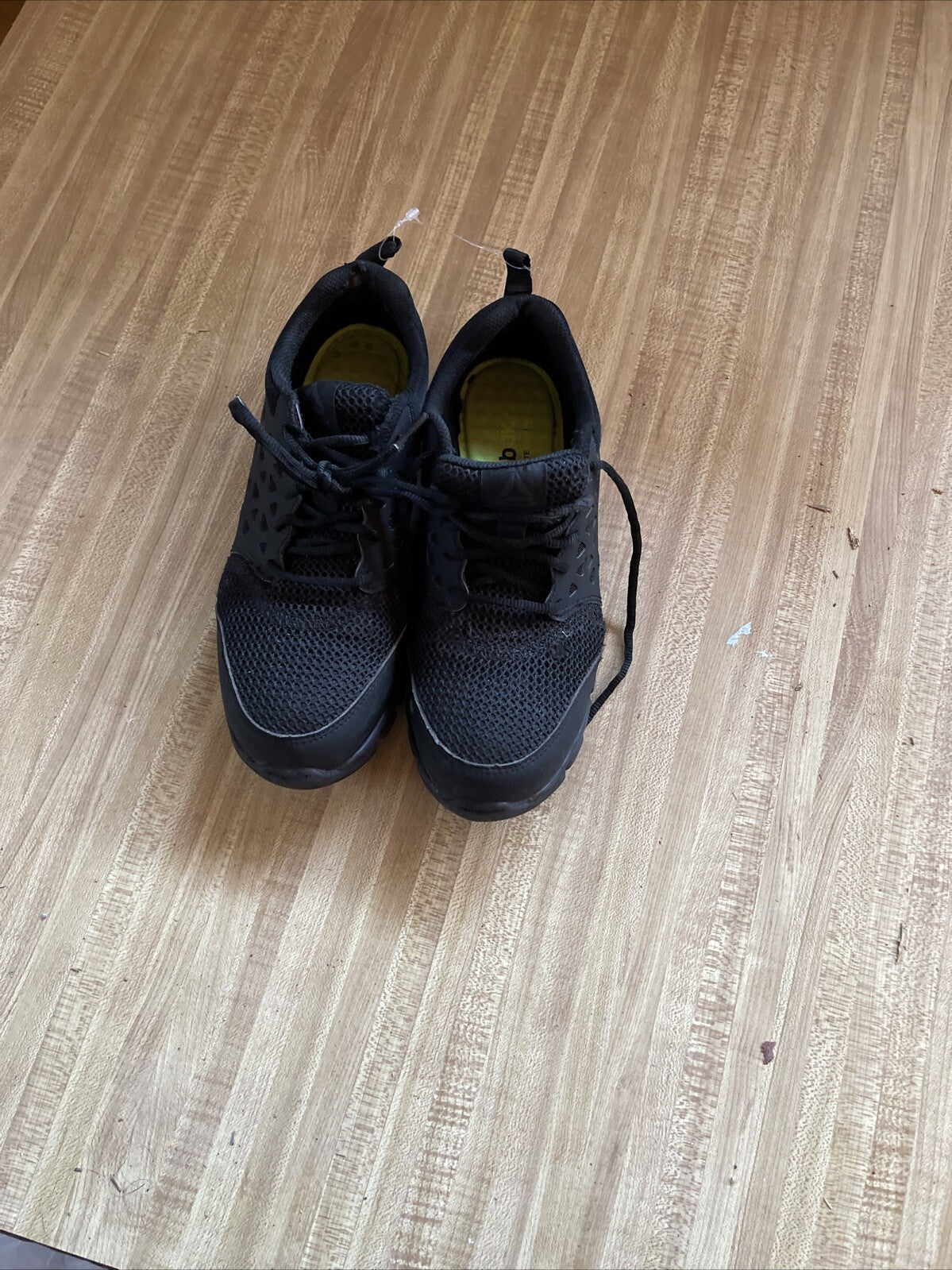 Reebok Women’s Sneakers 8.5